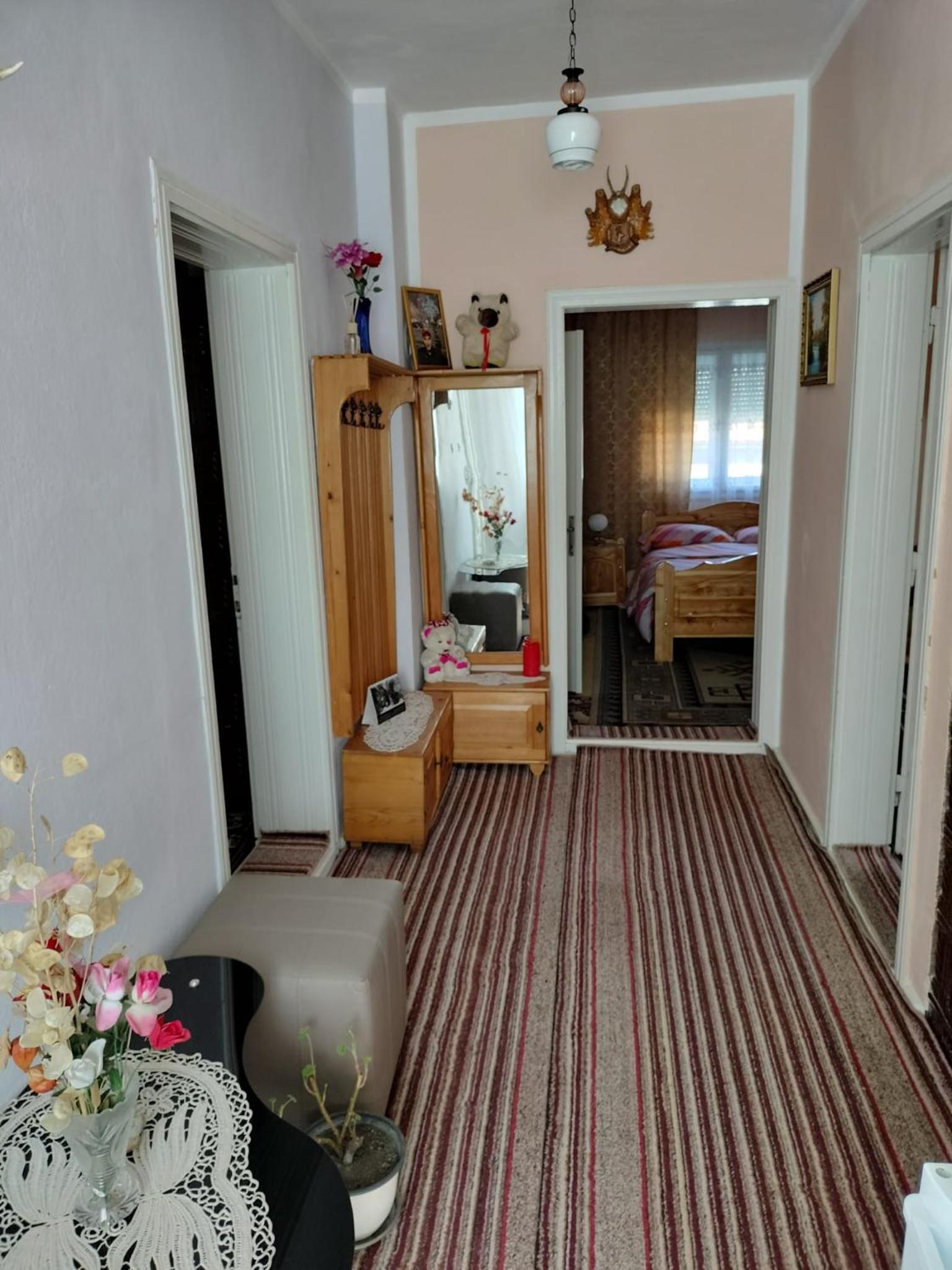 Two-Bedroom Deluxe Apartment photo 2
