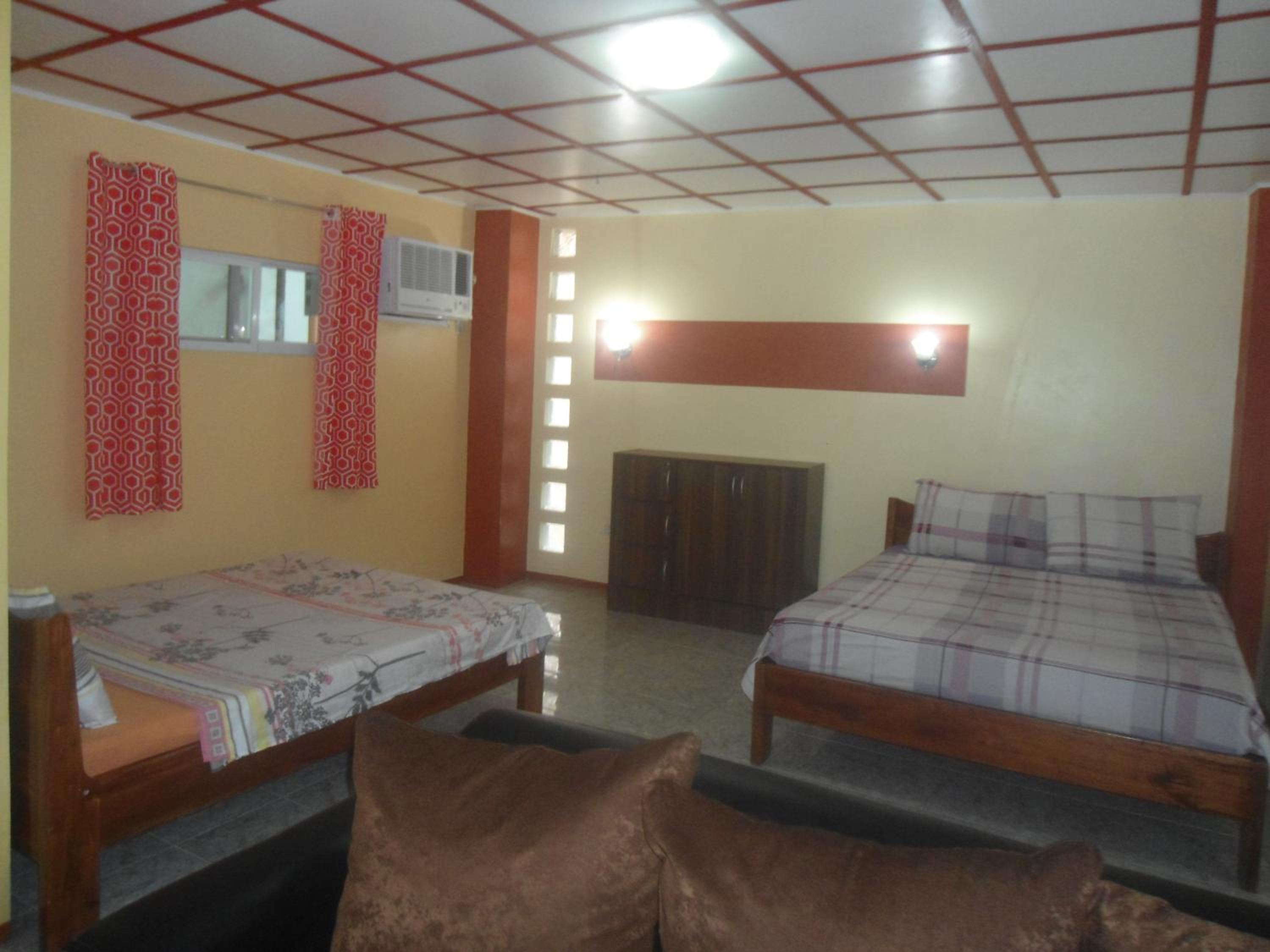 Family Room - Photo 5