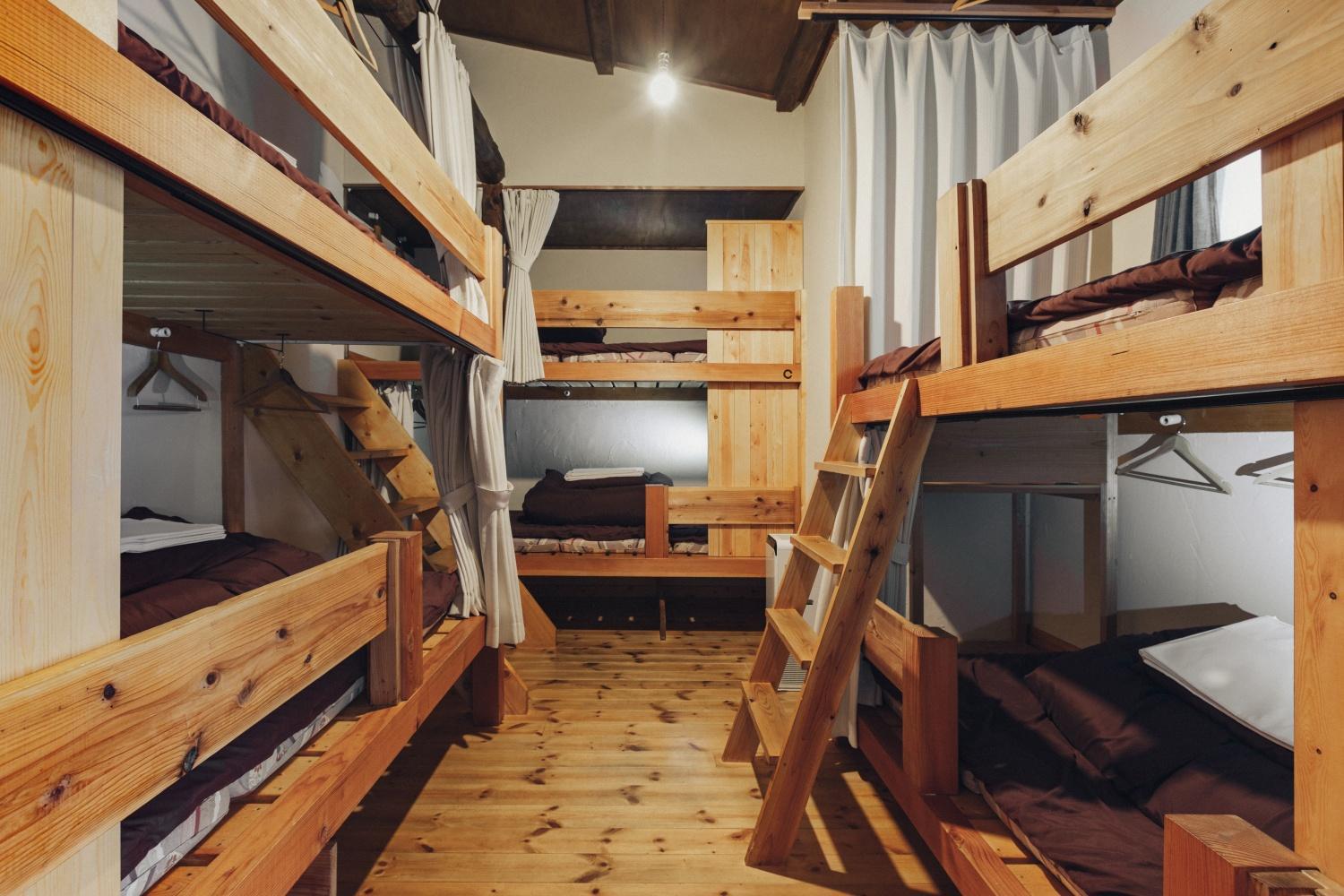 Bed in 8-Bed Mixed Dormitory Room photo 1