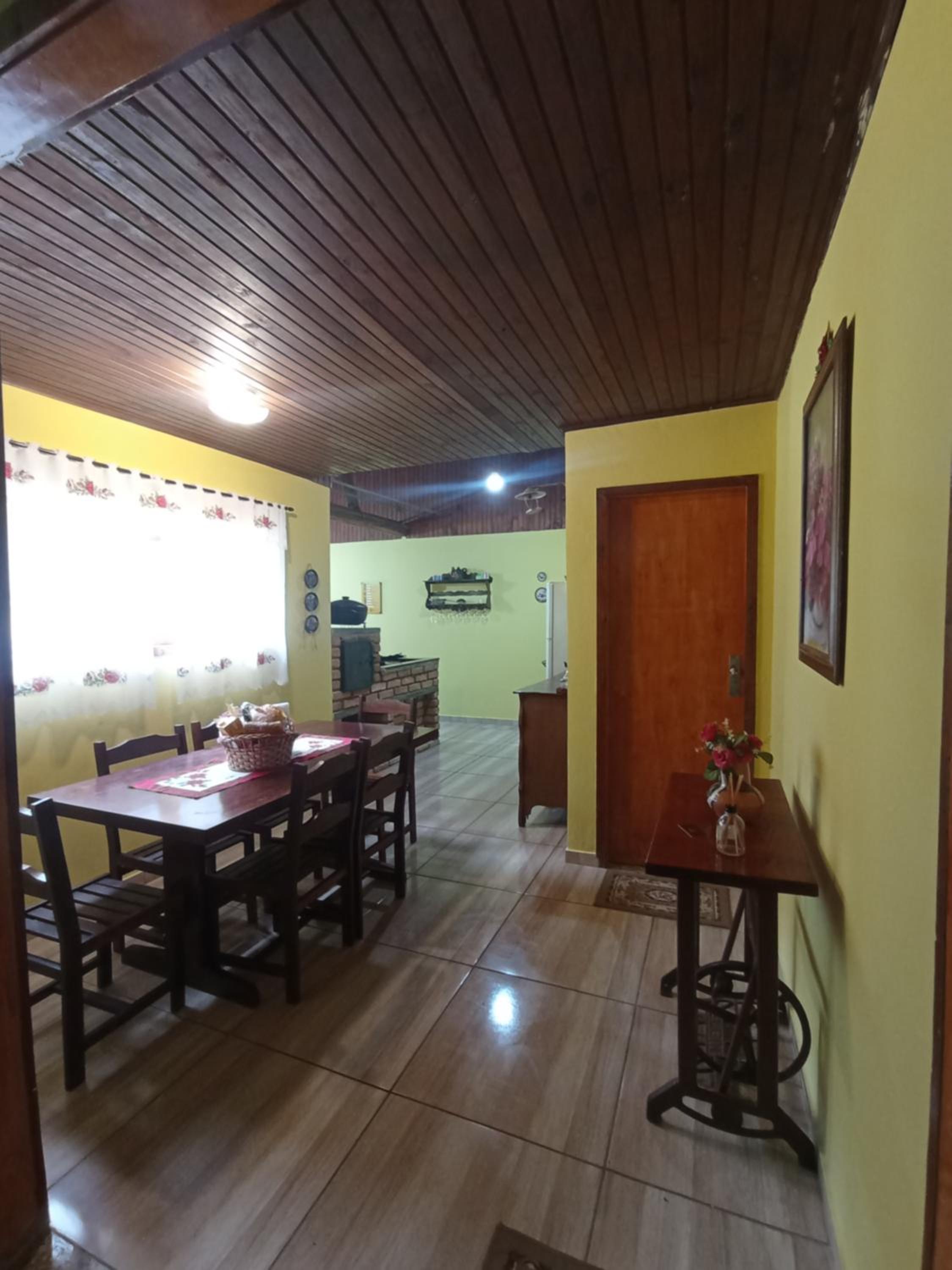 Four-Bedroom House photo 2