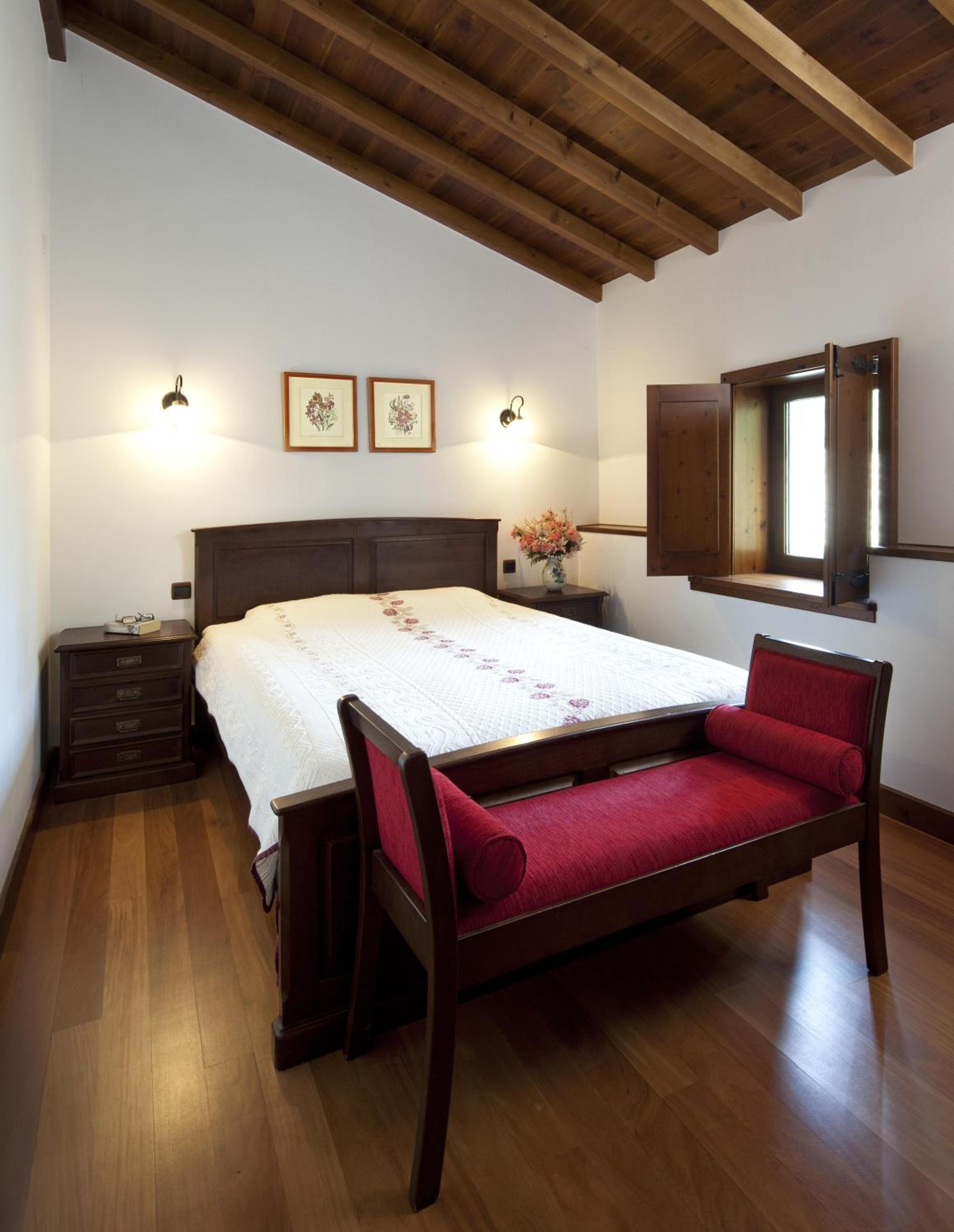 Two-Bedroom House photo 2