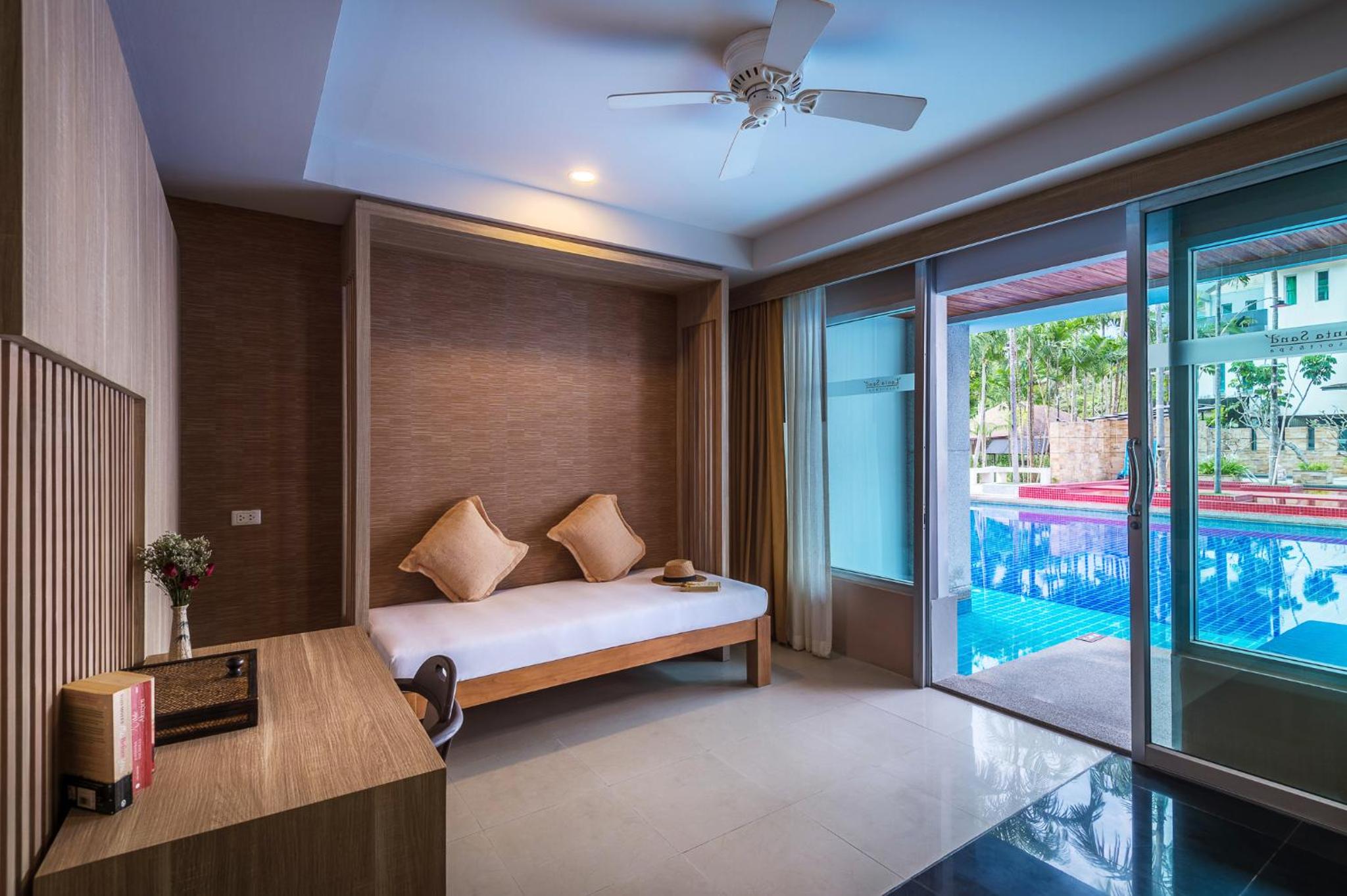 Deluxe Double or Twin Room with Pool Access - Photo 7