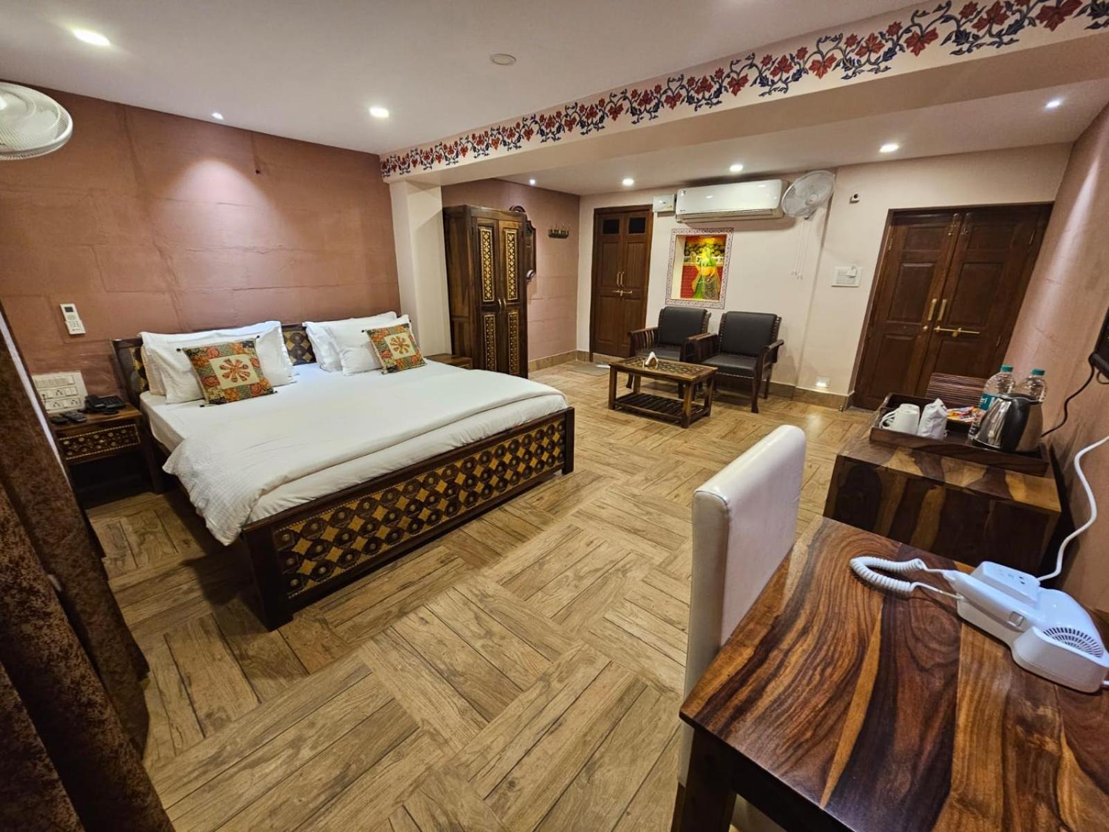Super Deluxe Room with Balcony