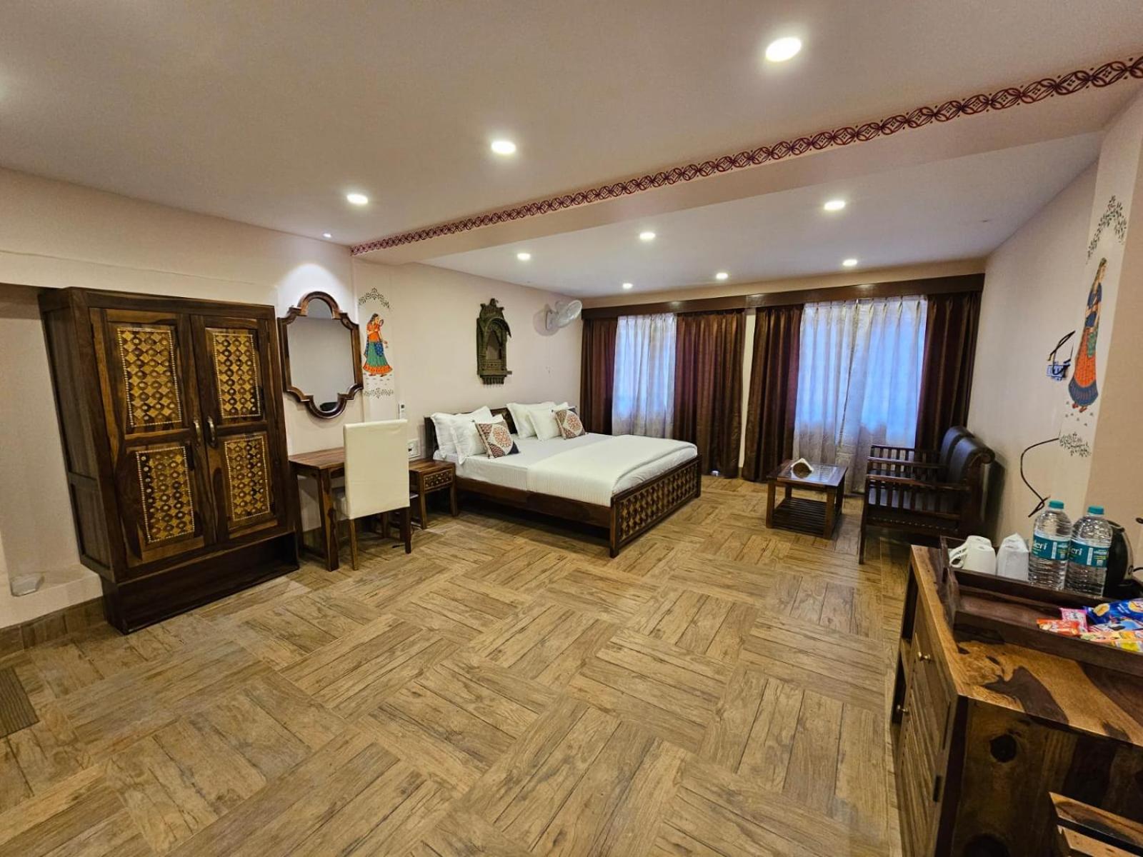 Deluxe Double or Twin Room with Balcony - Photo 3