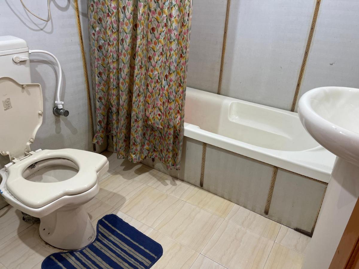 Deluxe Double Room (1 adult + 2 children)