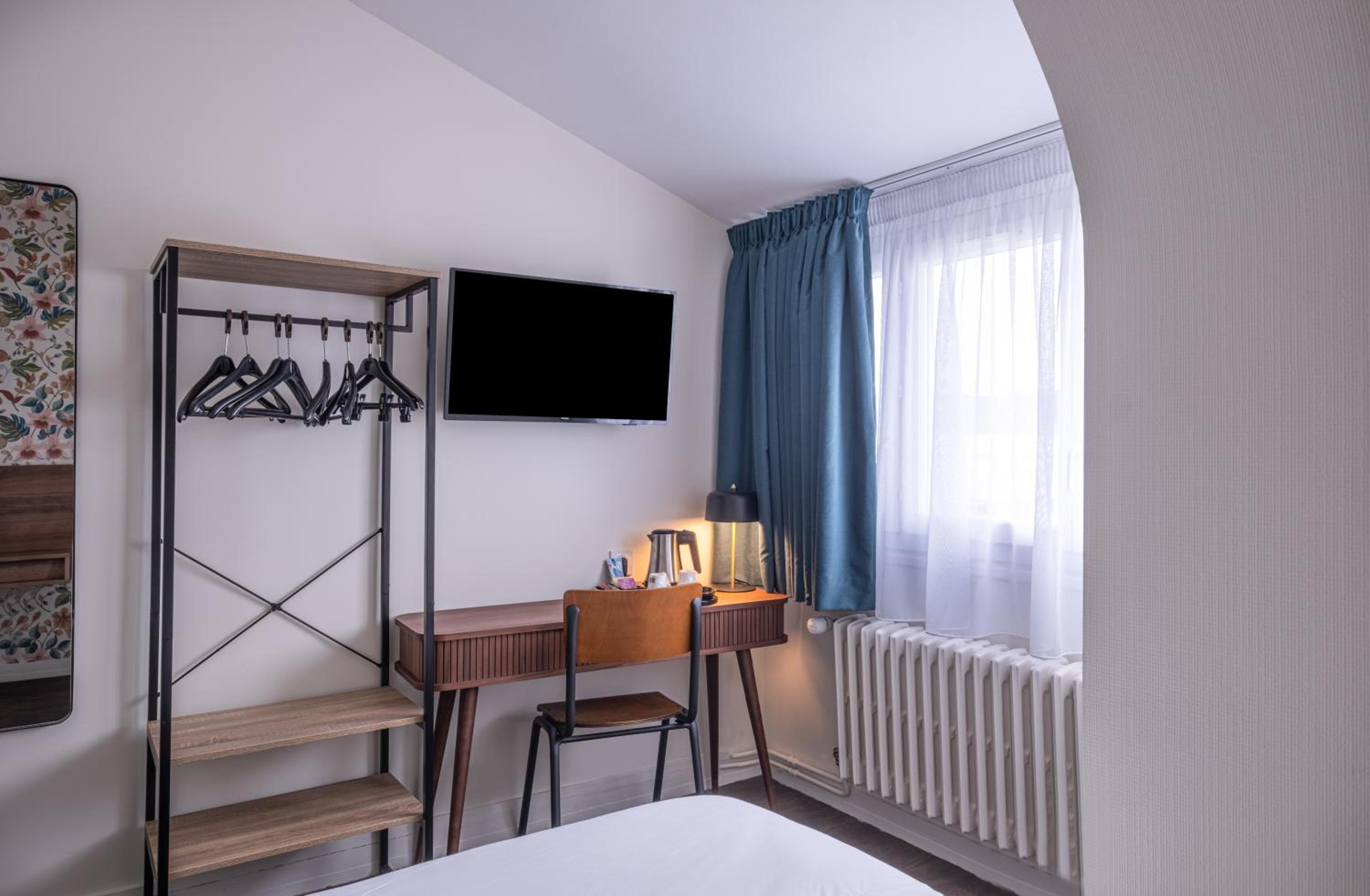 Standard Double Room - Photo 3