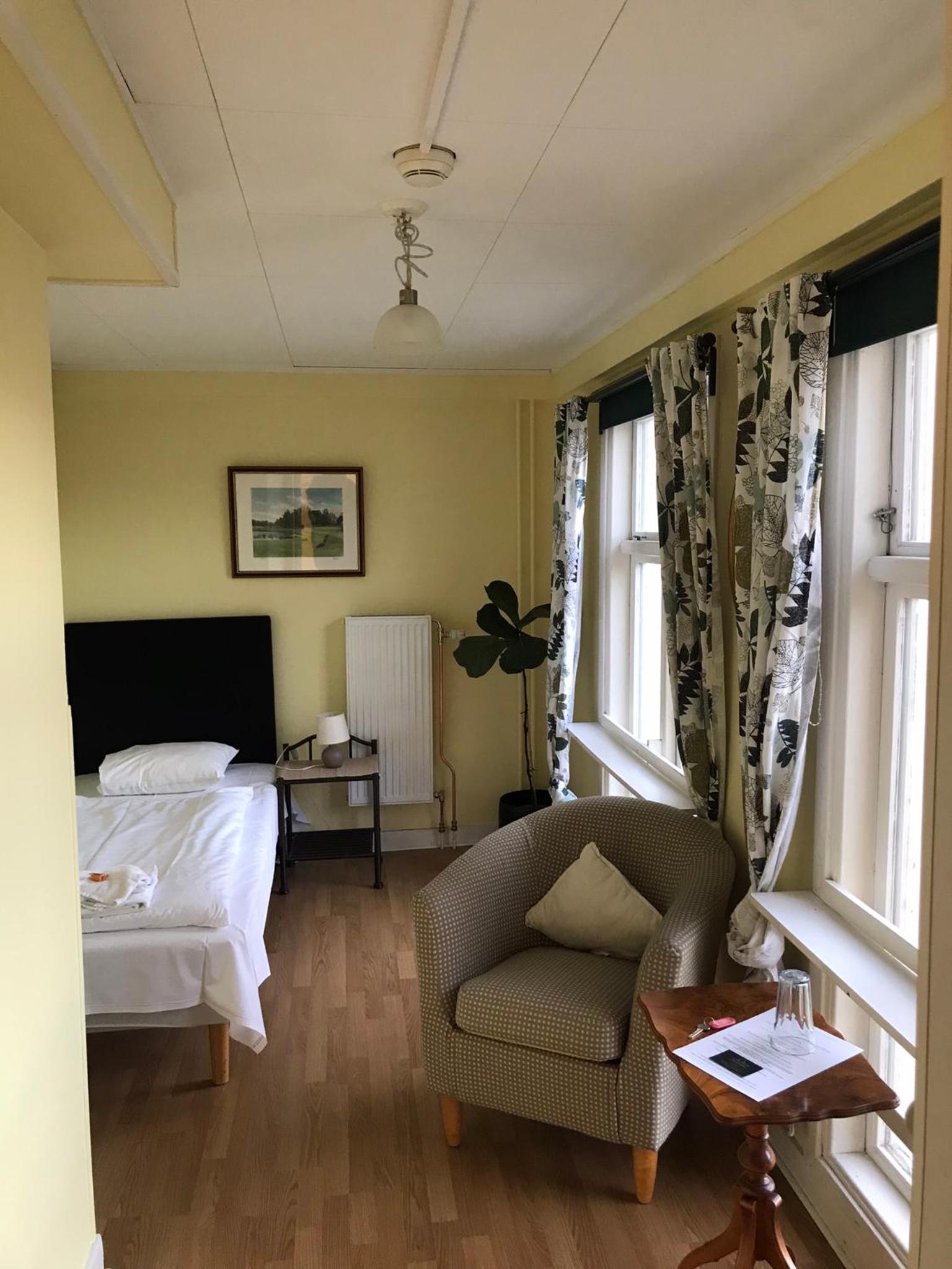 Budget Single Room photo 3