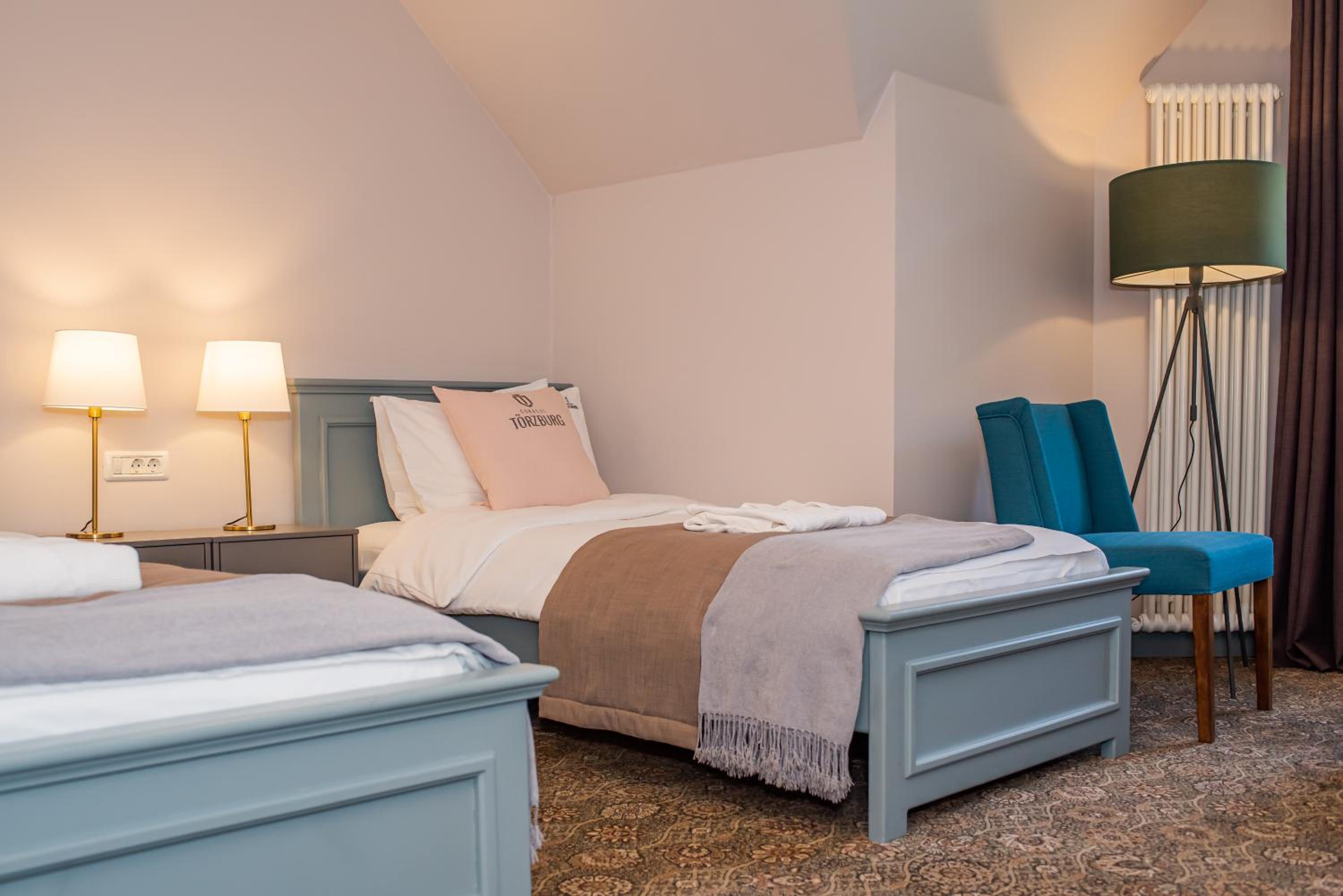 Deluxe Twin Room with Castle View