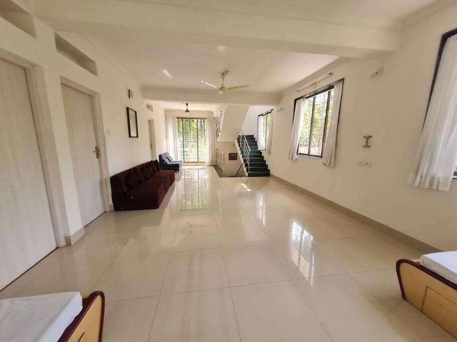 Villa photo 1