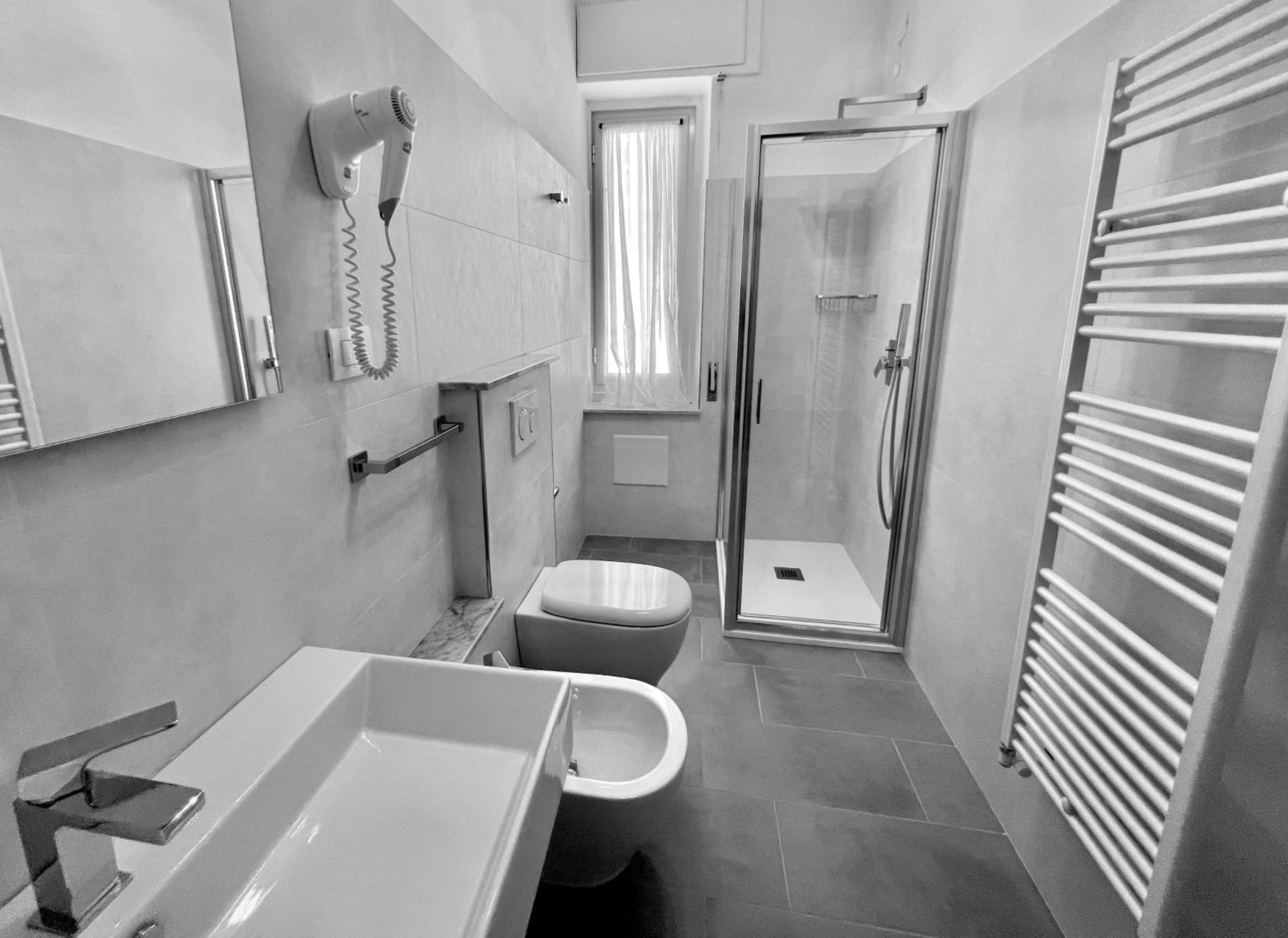 Economy Double Room photo 3