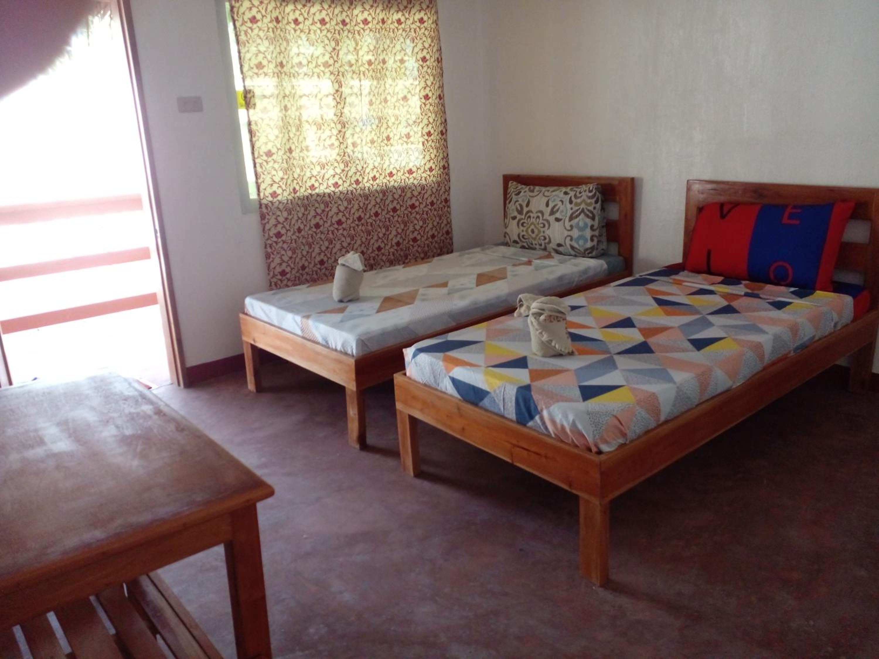 Twin Room with Private Bathroom photo 1