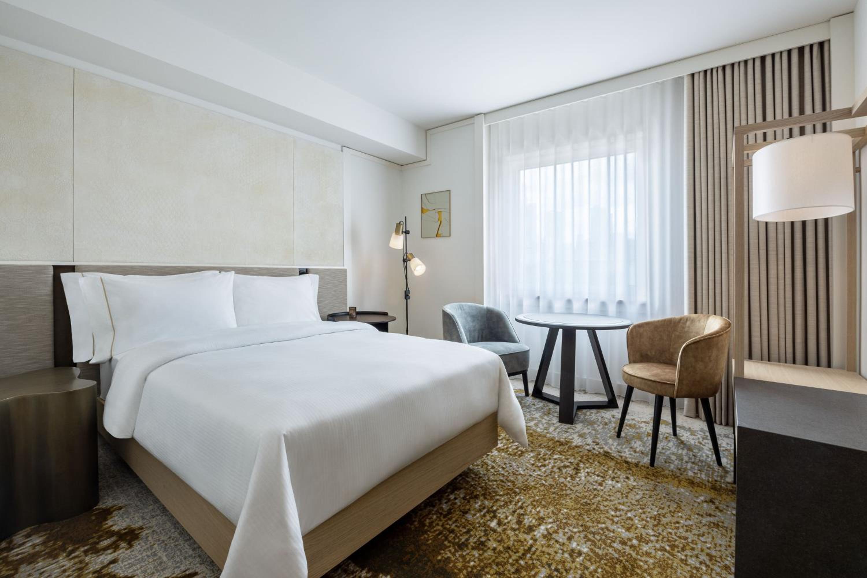 Deluxe Single Room