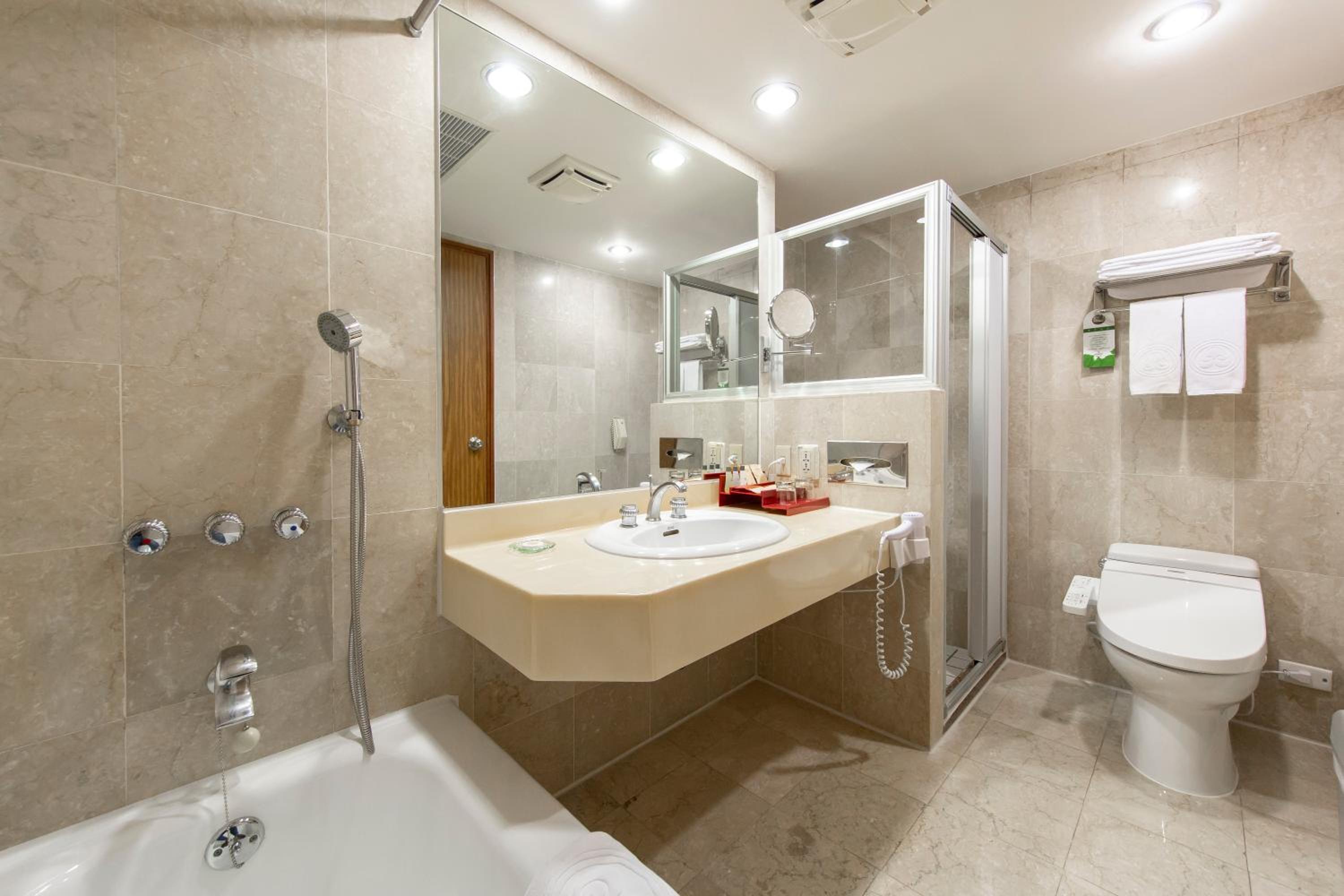 Executive Twin Room - Photo 3