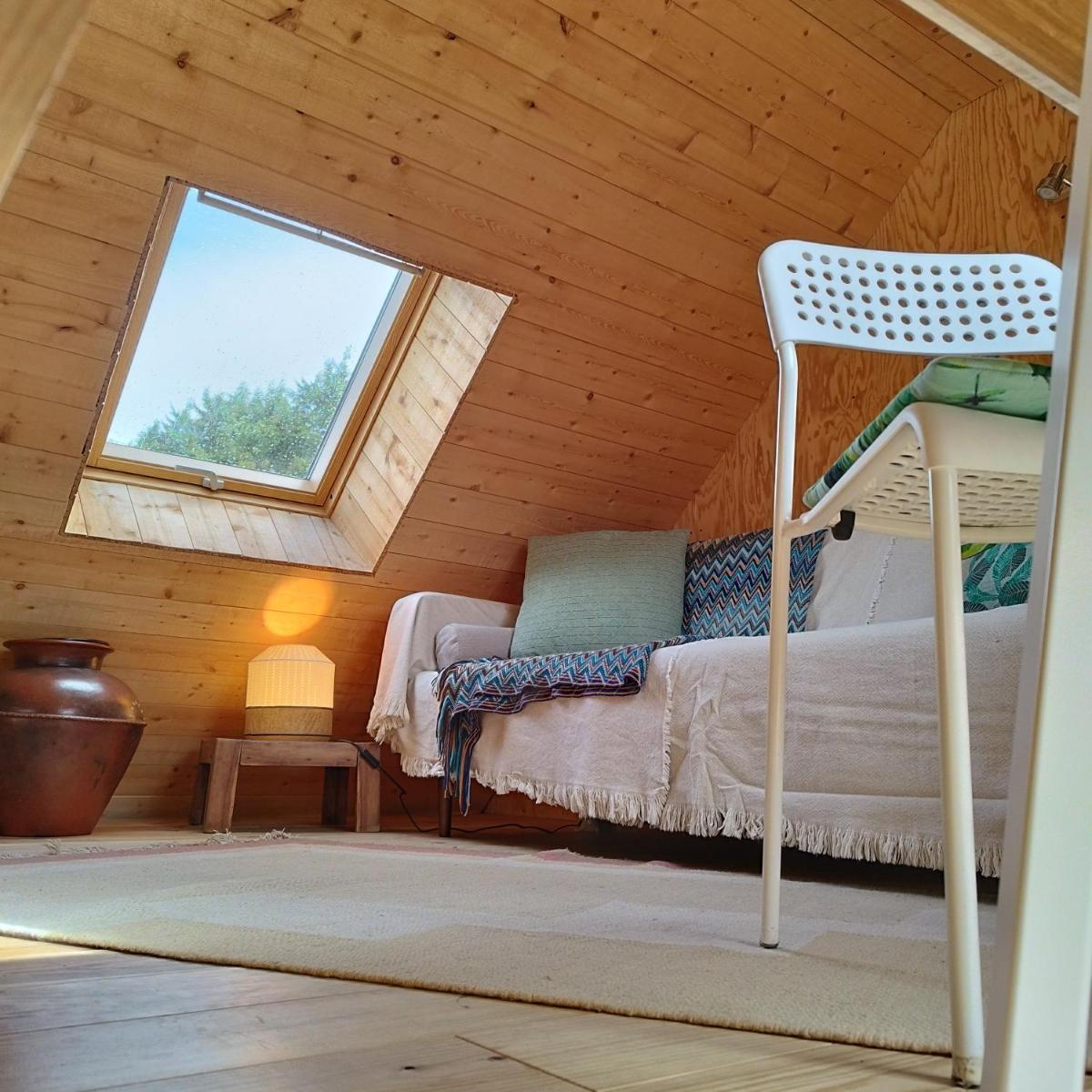 Suite - Photo 13