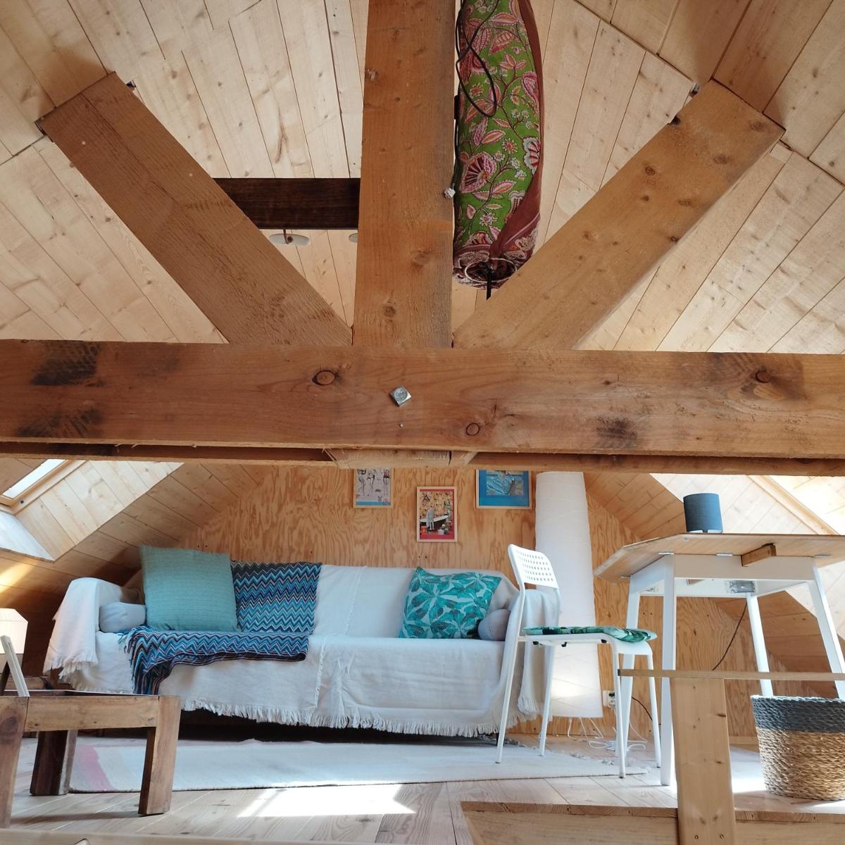 Suite - Photo 14