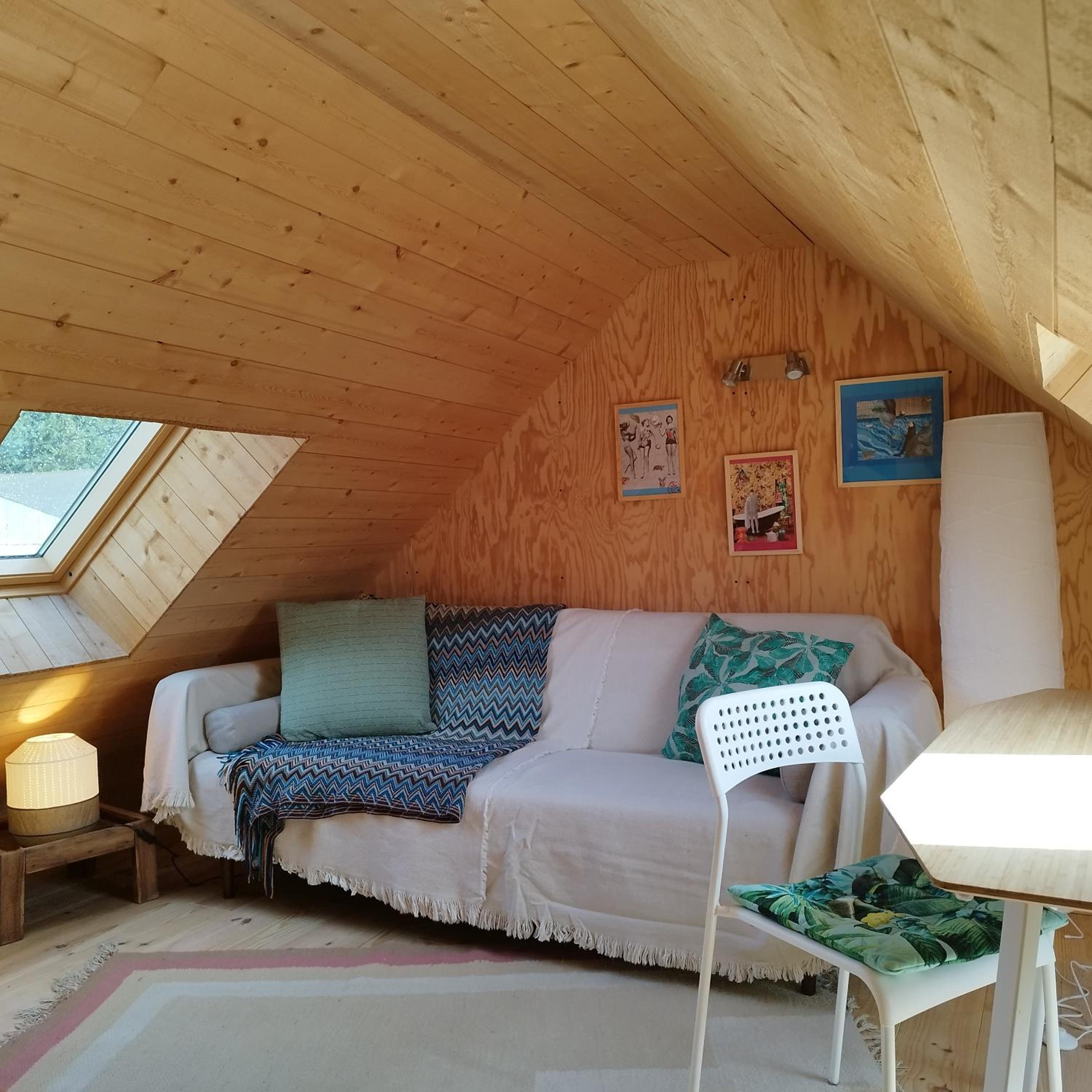Suite - Photo 17
