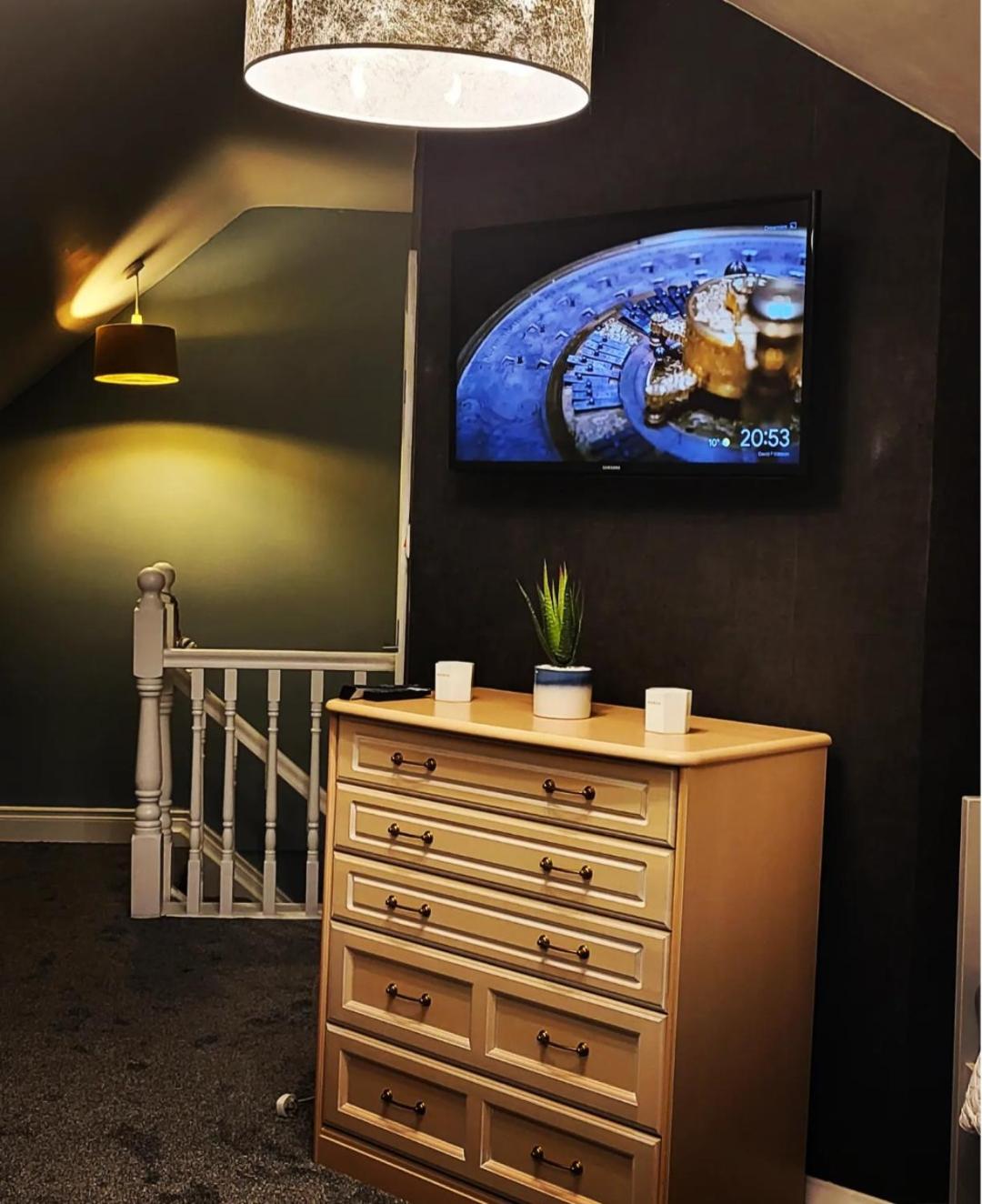 One-Bedroom Apartment - Photo 27