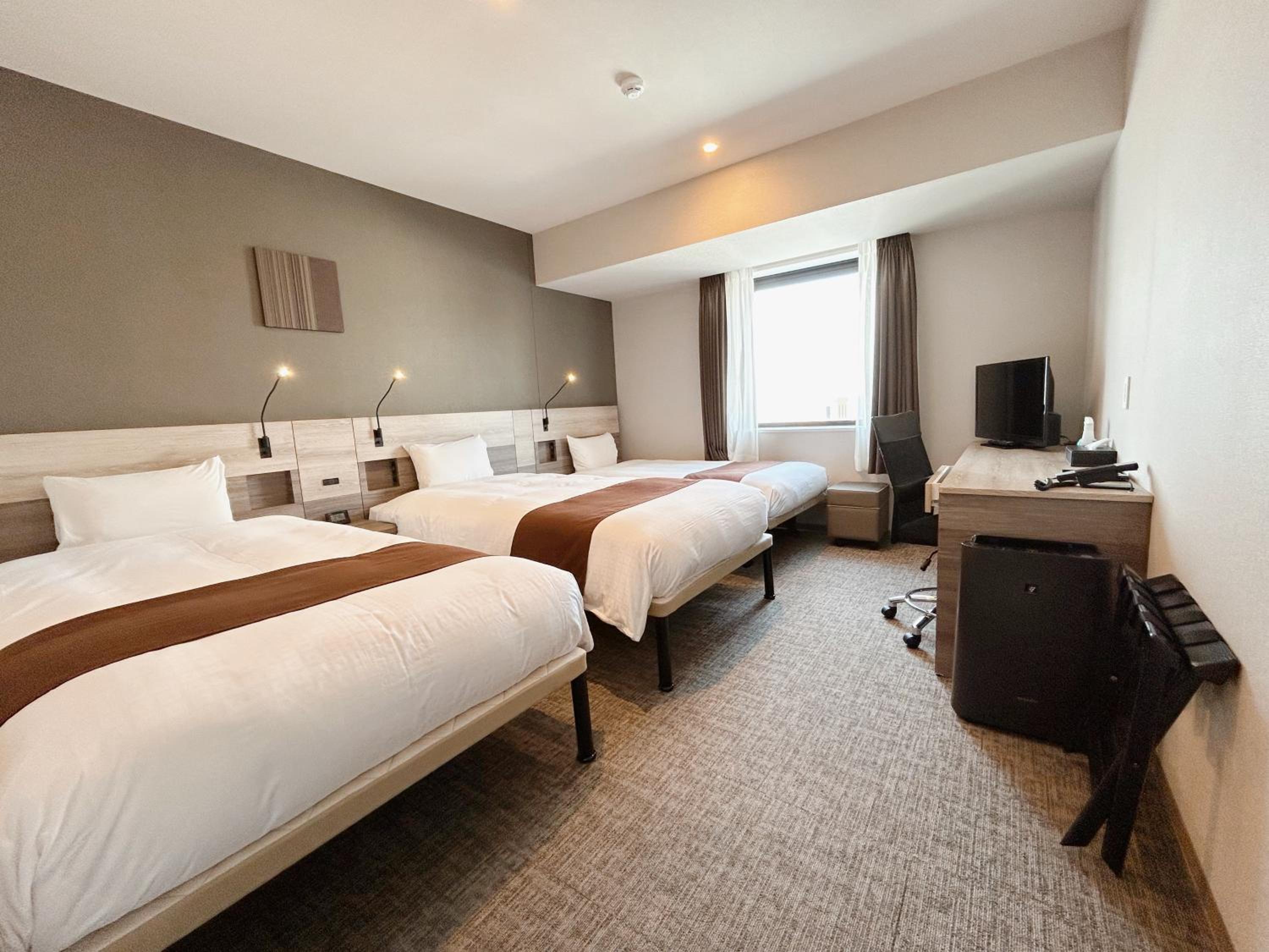 Triple Room - Photo 1