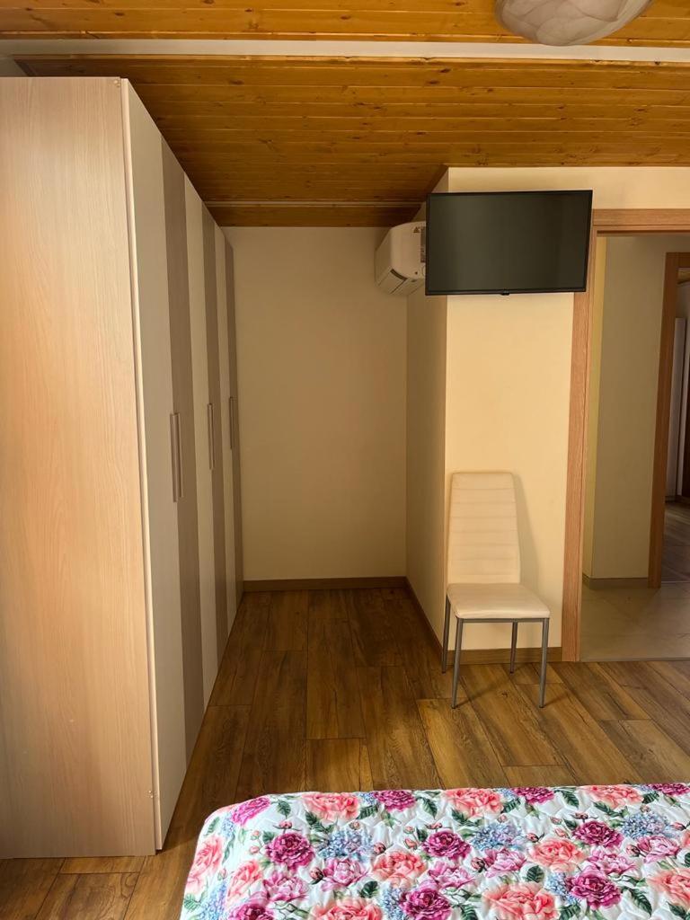 Two-Bedroom Apartment photo 3