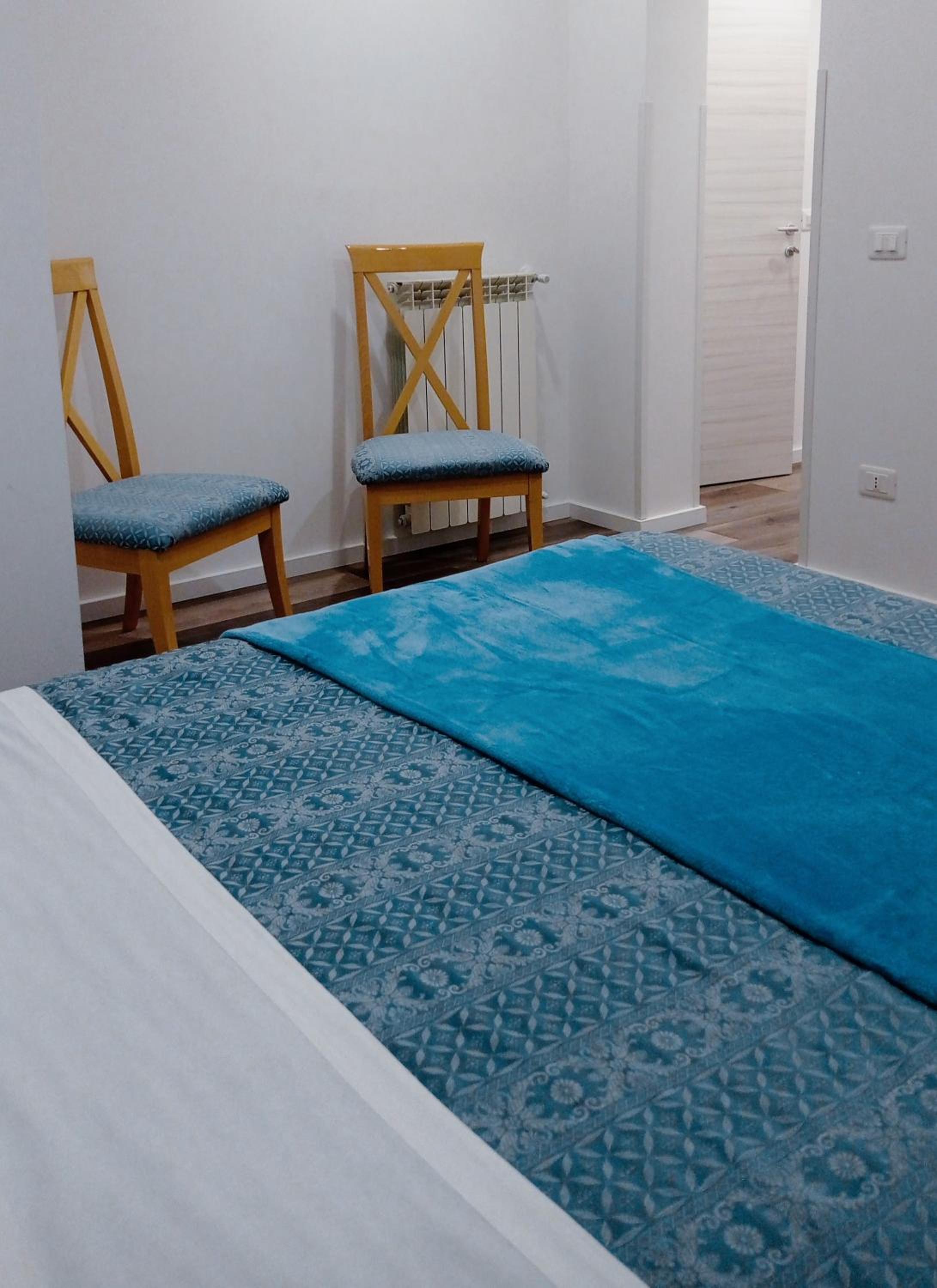 One-Bedroom Suite - Photo 5