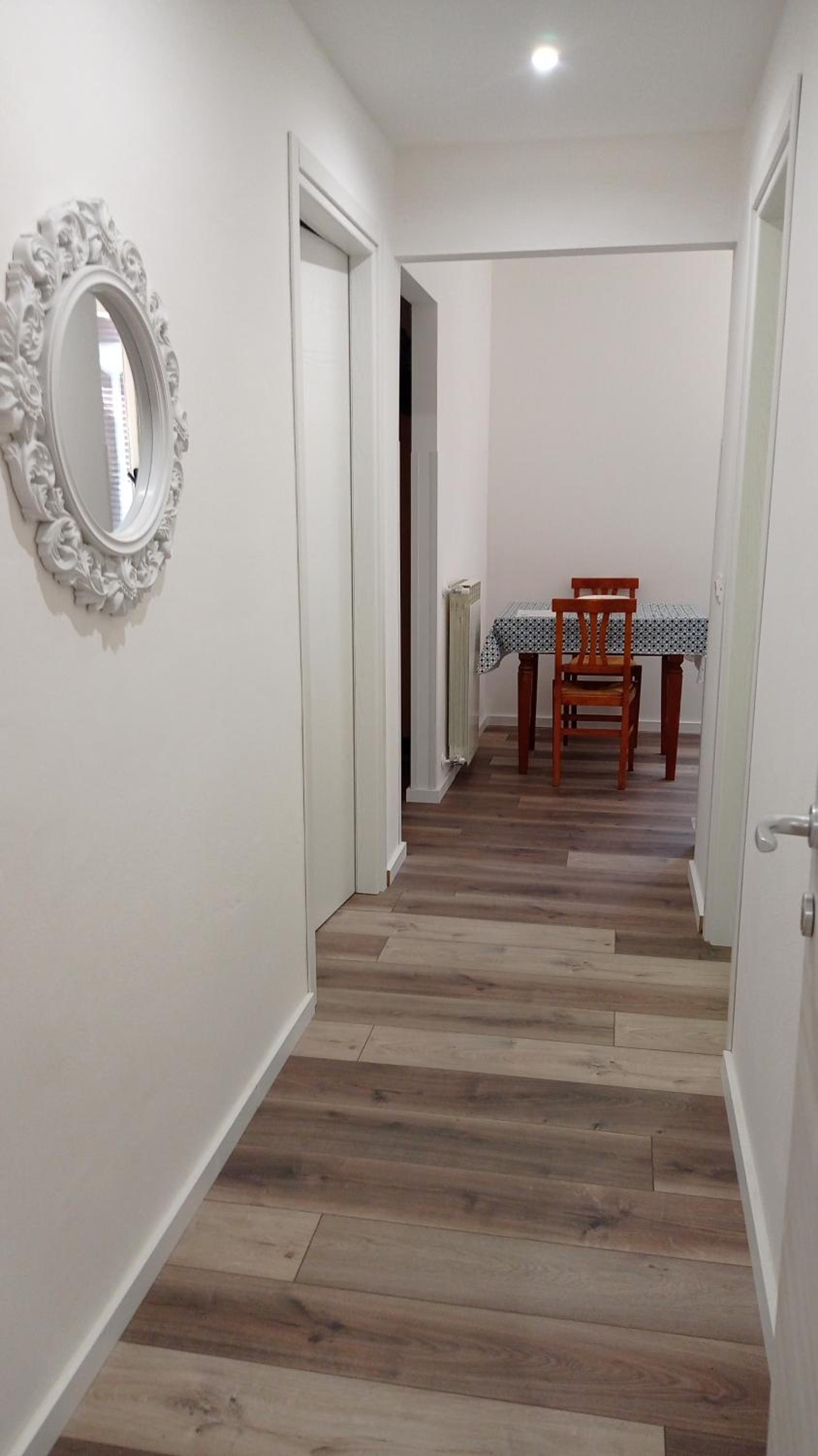 One-Bedroom Suite - Photo 2