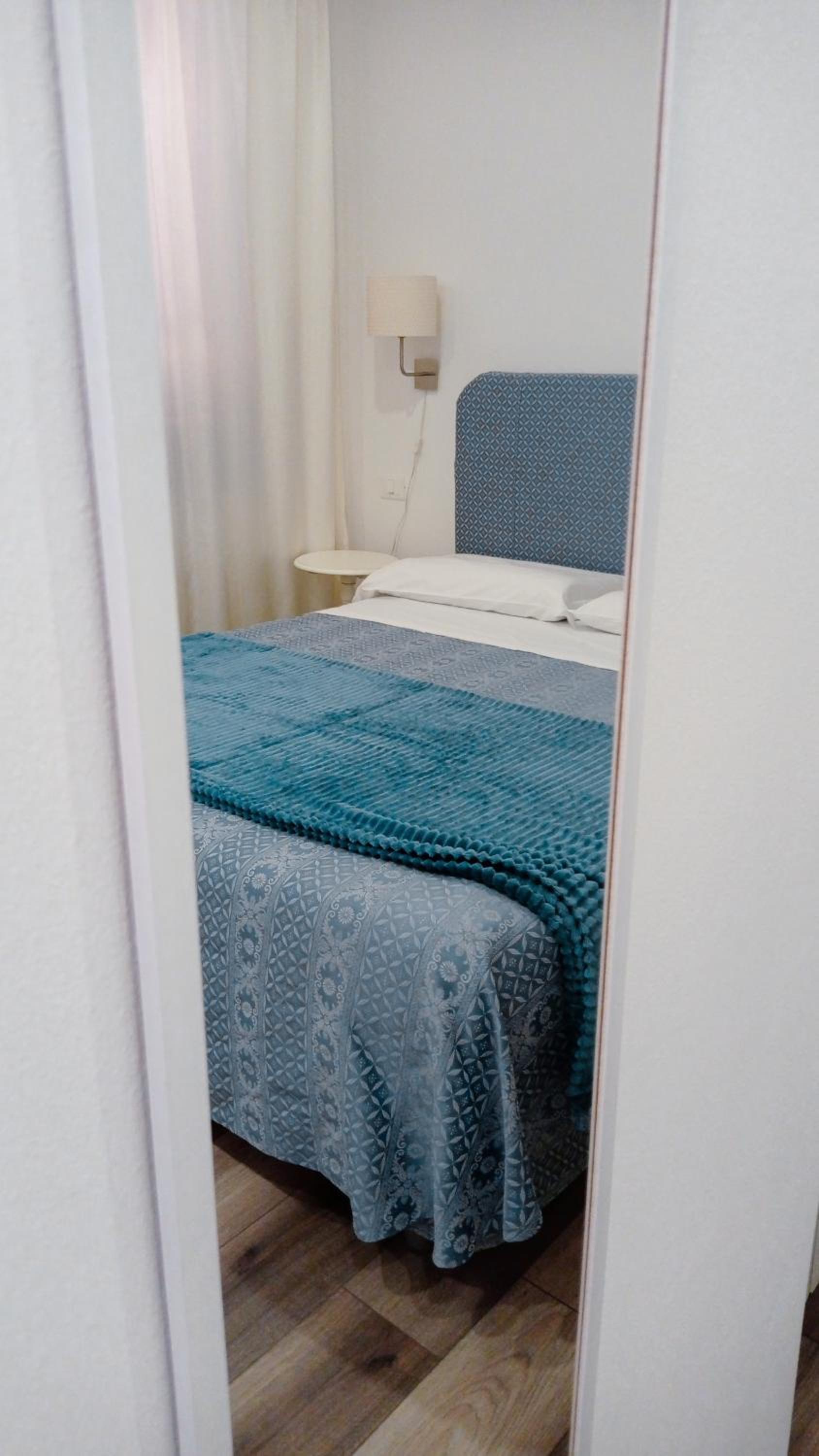 One-Bedroom Suite - Photo 1