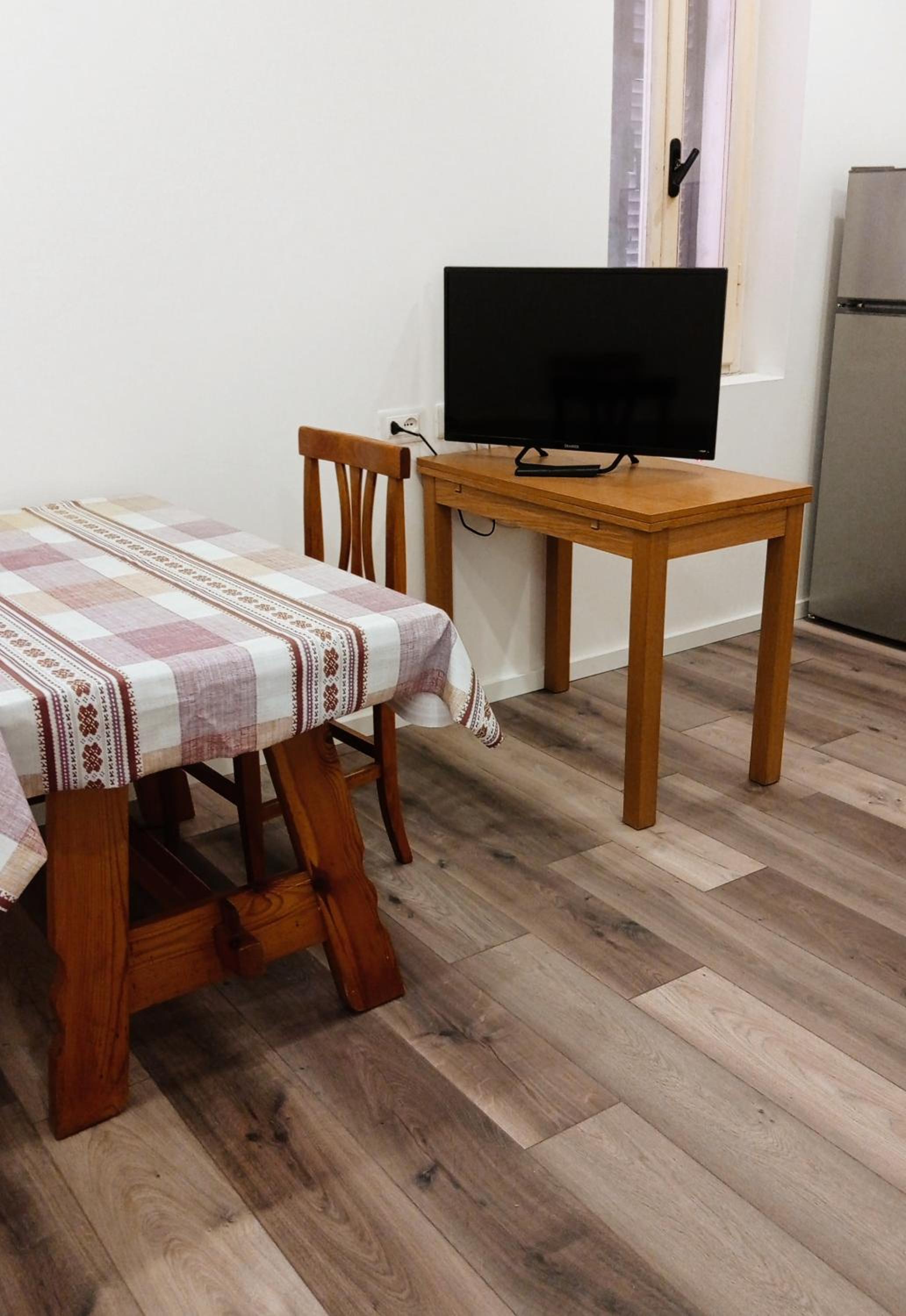 One-Bedroom Suite - Photo 13
