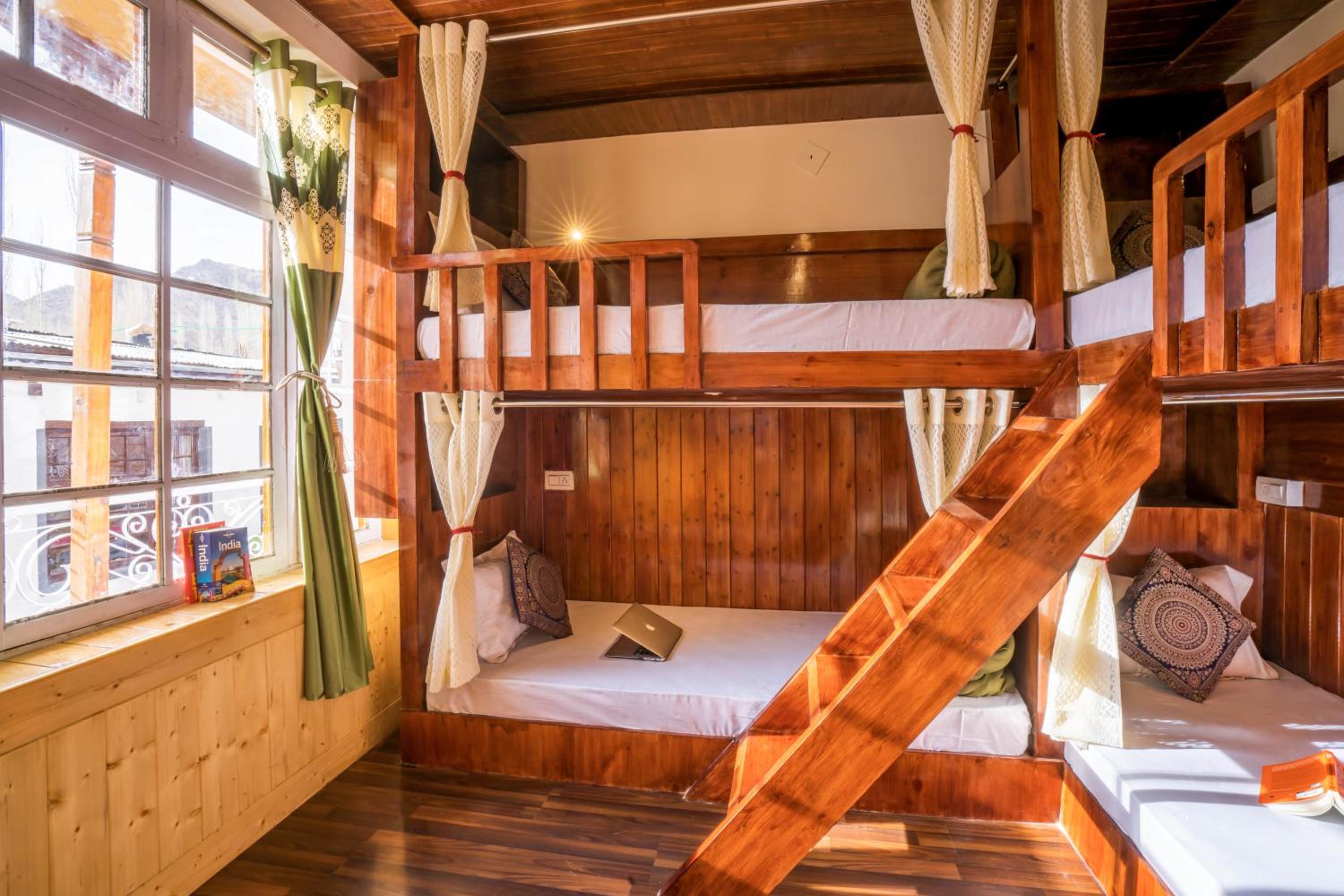 Bed in 4-Bed Dormitory Room photo 1