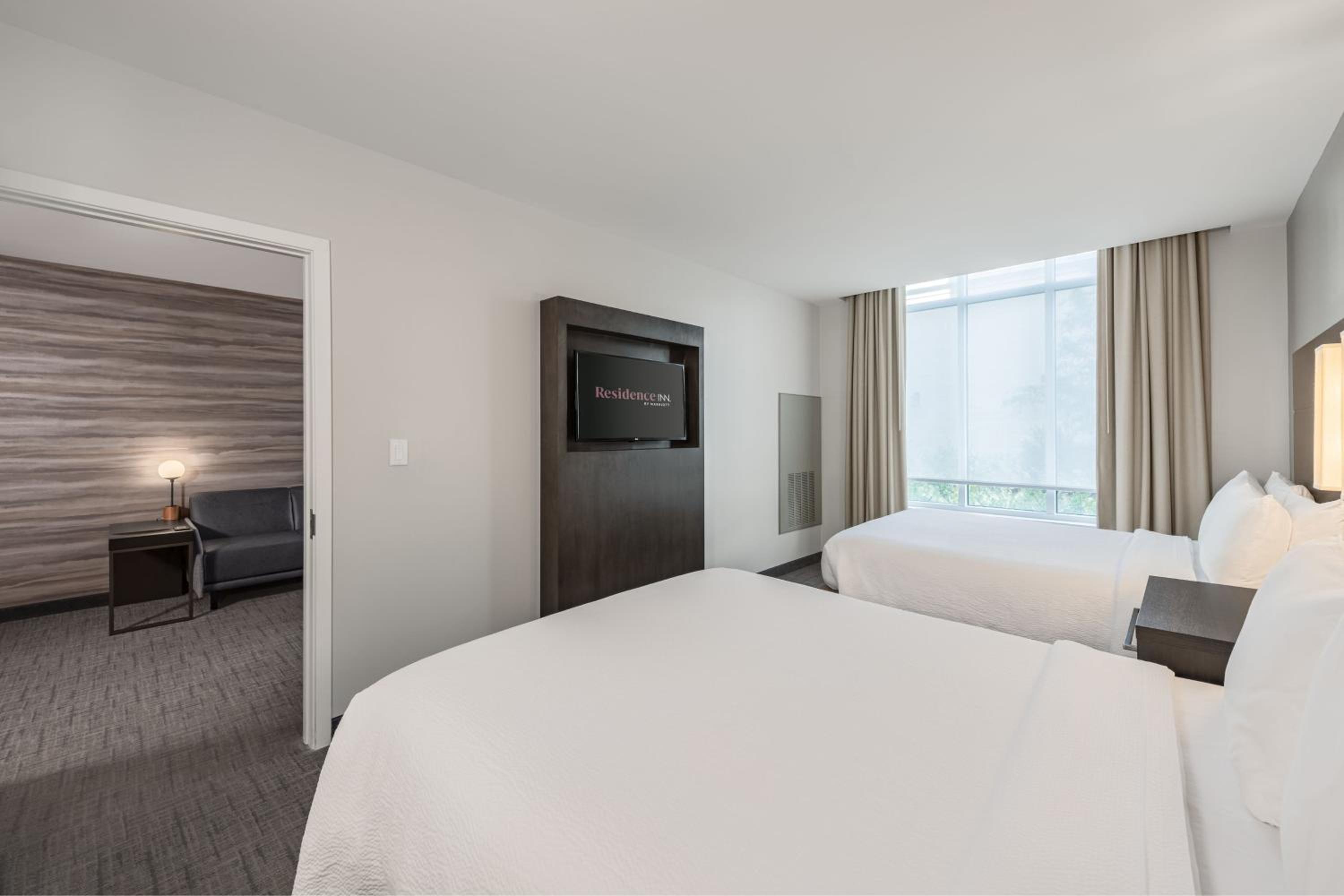 1 Bedroom Suite, 2 Queen photo 3