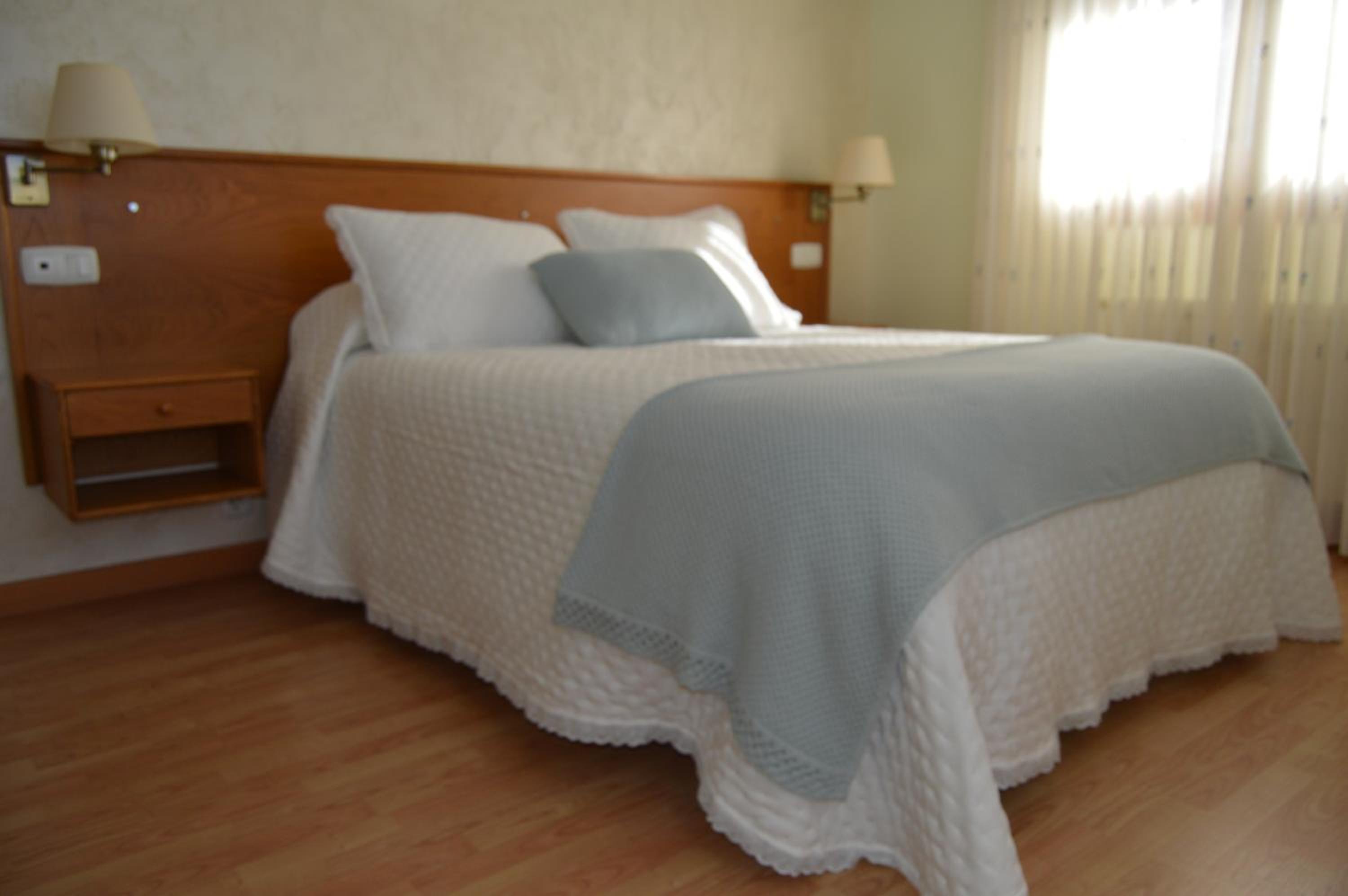 Double Room - Photo 21
