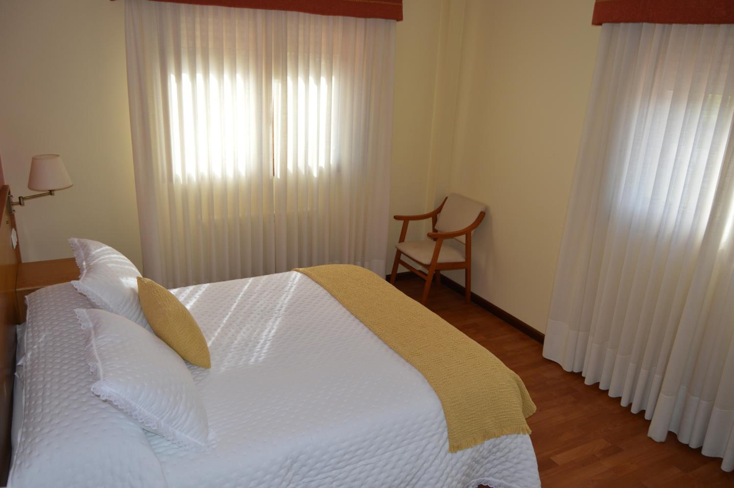Double Room - Photo 5