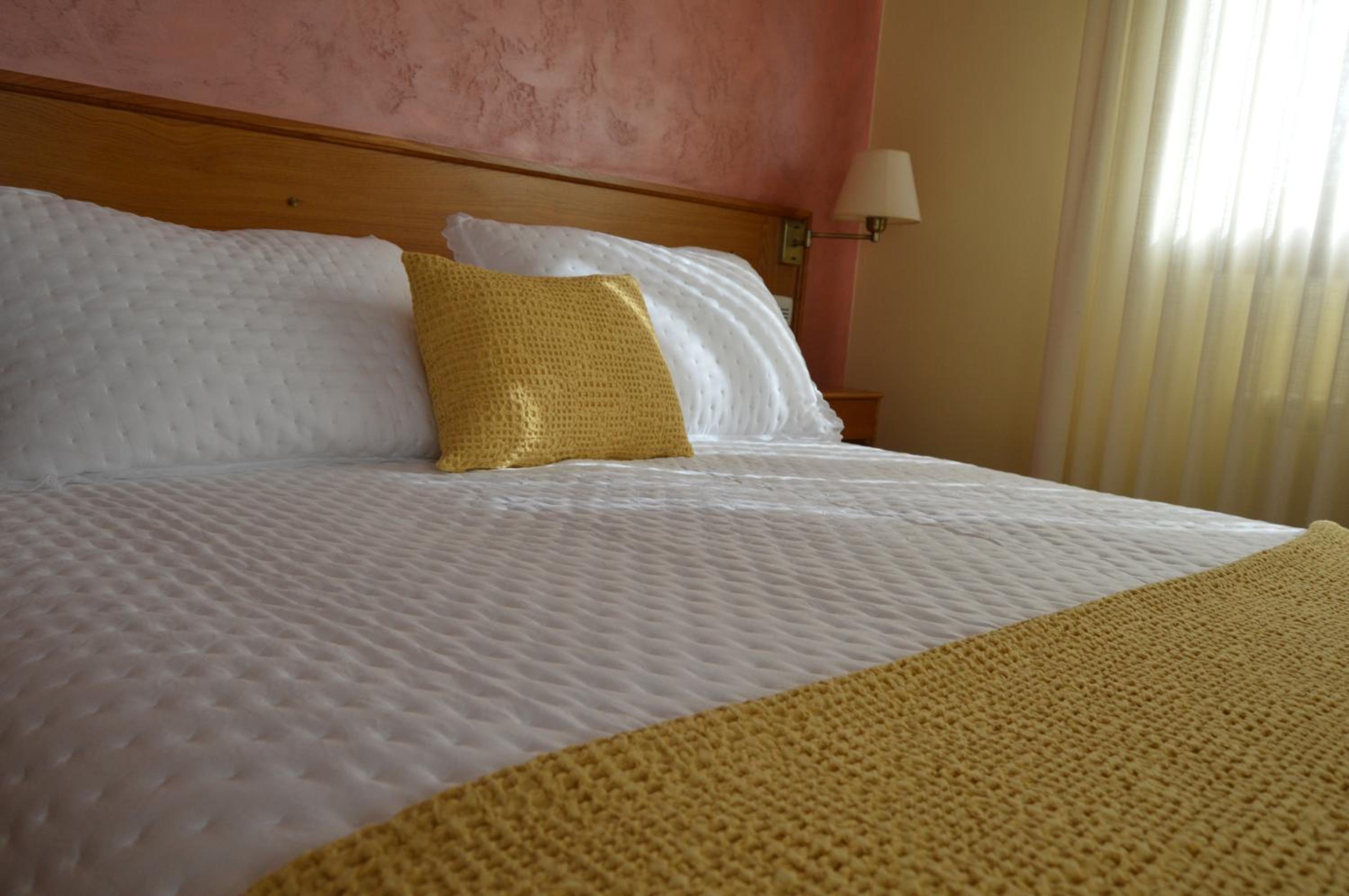 Double Room - Photo 16