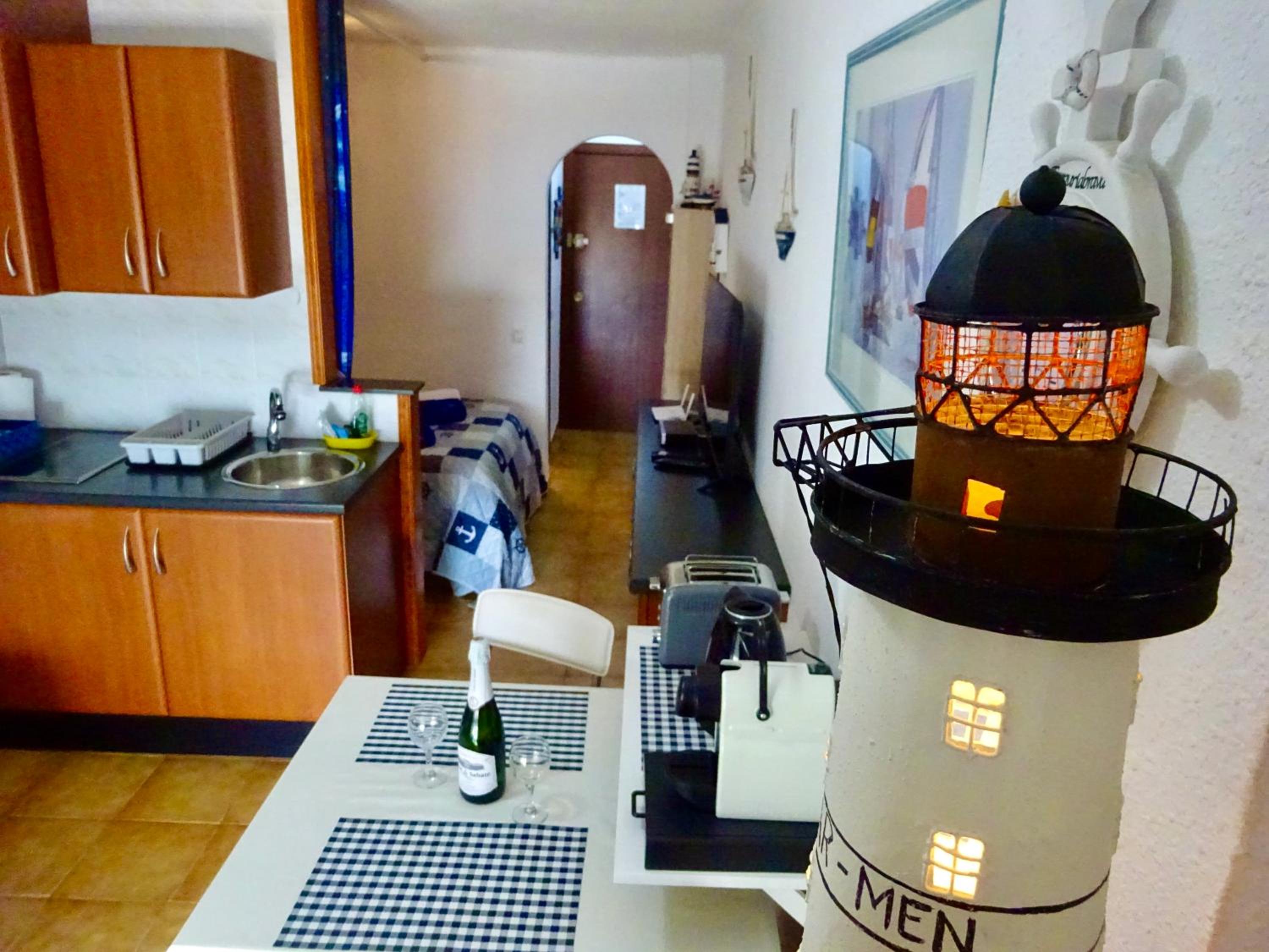 Studio Apartment with Sea View photo 2