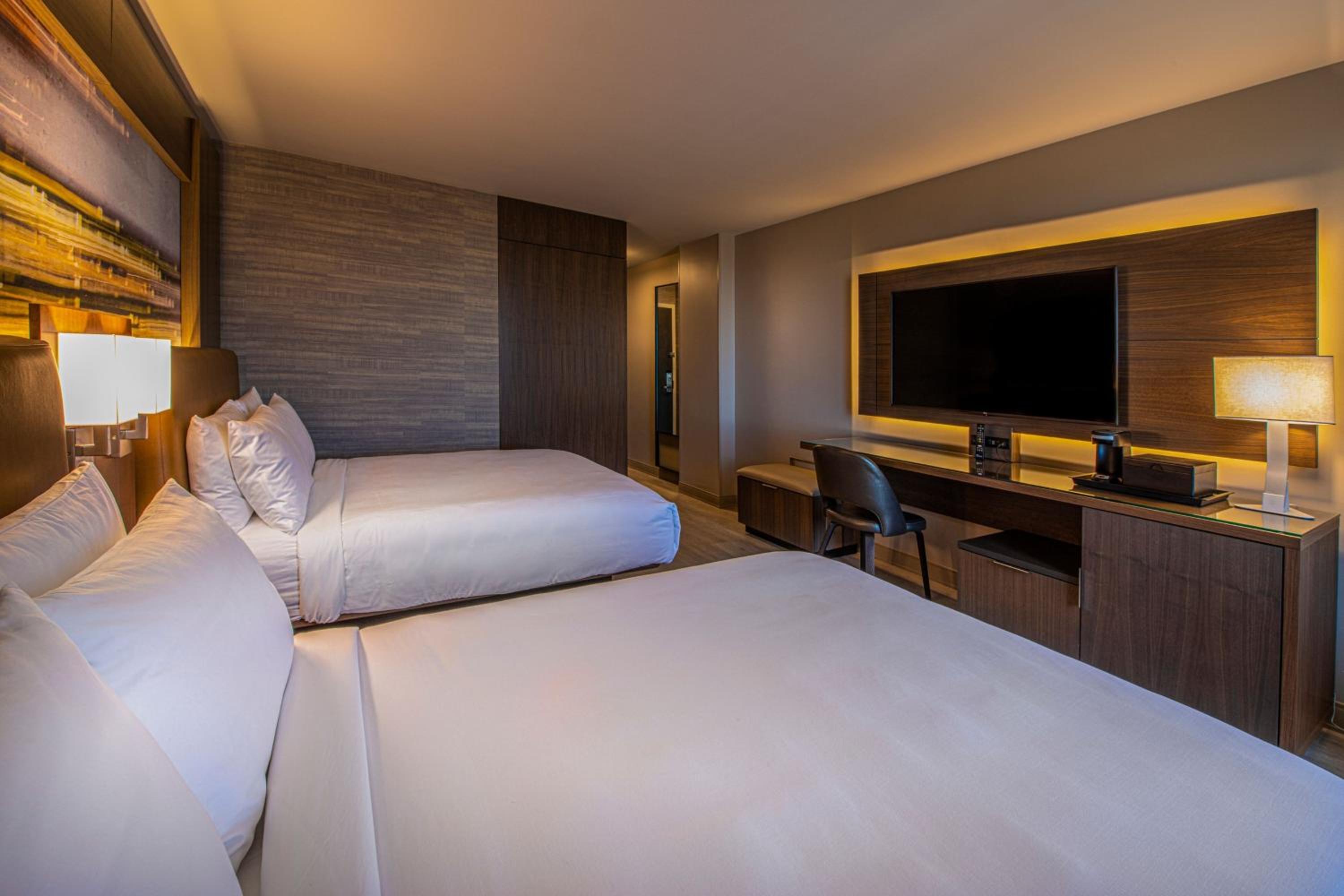 Double Room with Two Double Beds - Photo 1