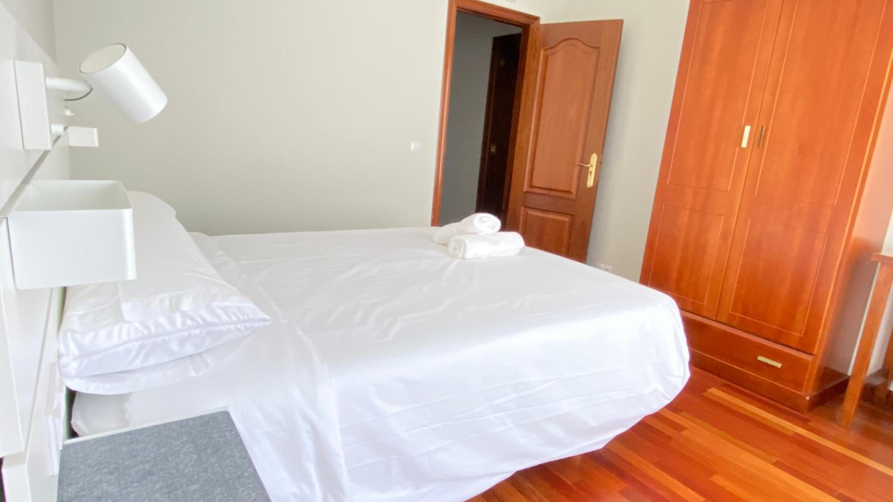 One-Bedroom Apartment - Photo 9