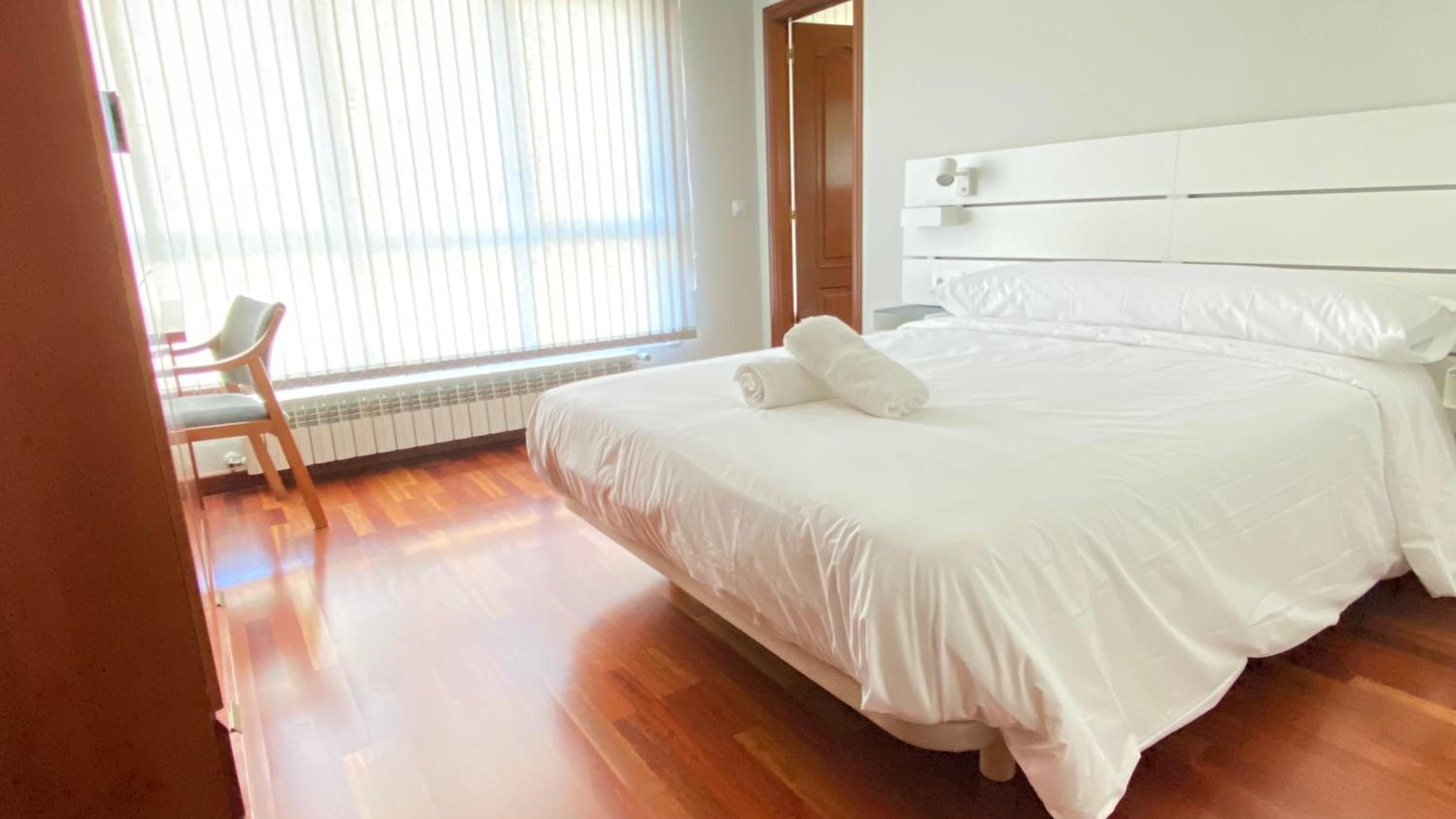 One-Bedroom Apartment - Photo 1