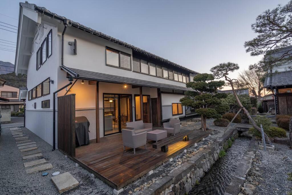 Villa photo 3