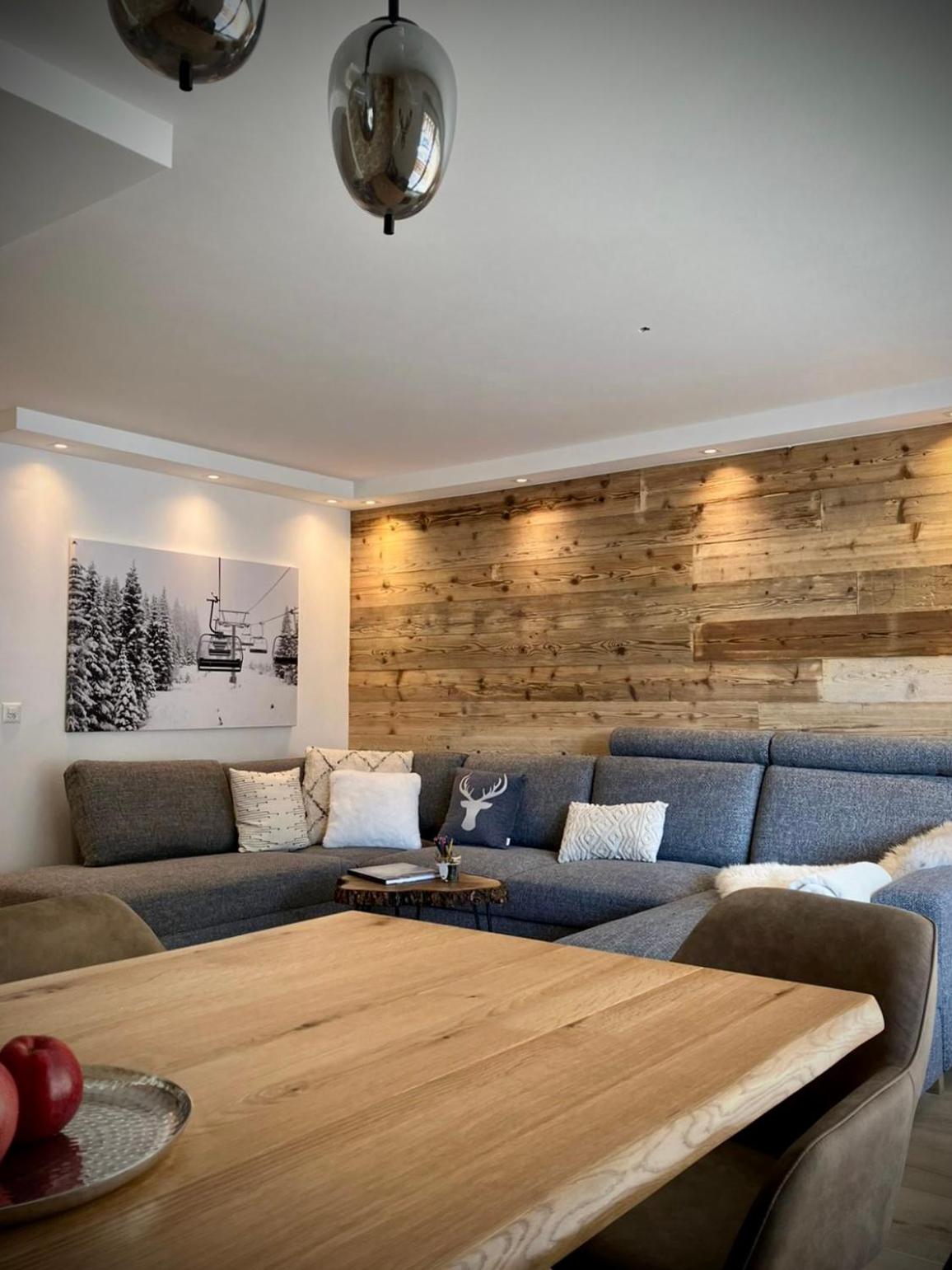 Three-Bedroom Apartment photo 1