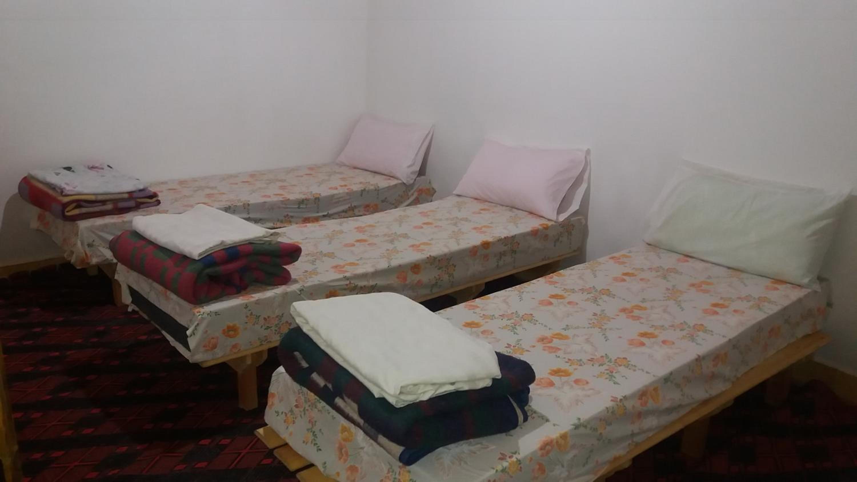 Bed in 8-Bed Mixed Dormitory Room photo 3