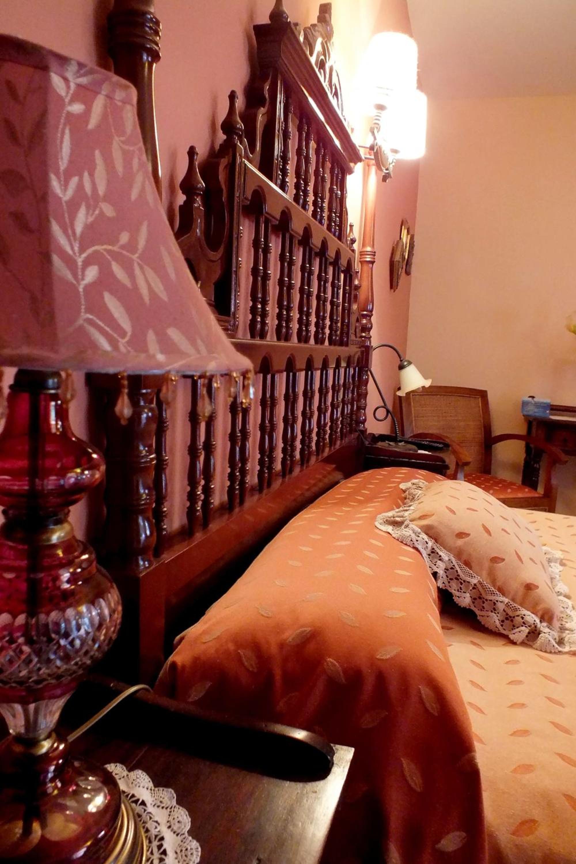 Double or Twin Room - Photo 8
