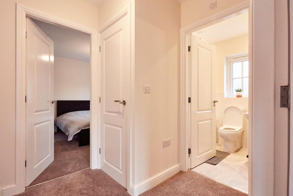 Three-Bedroom Villa photo 1