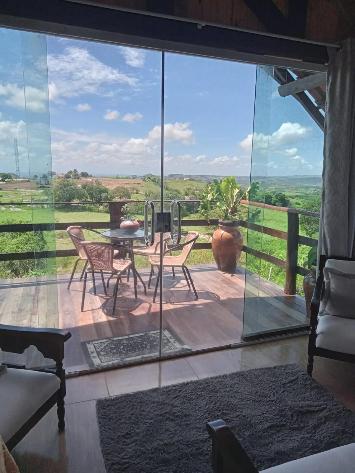 Family Room with Balcony photo 3