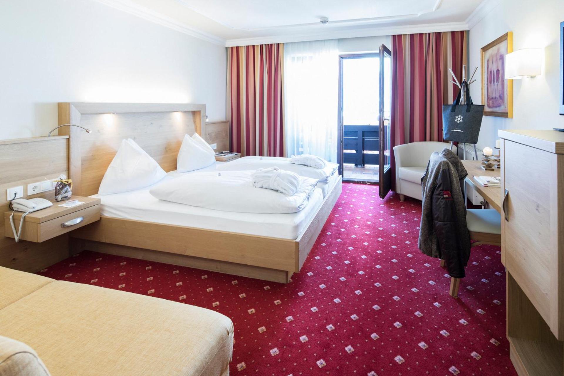Classic Double Room with Balcony