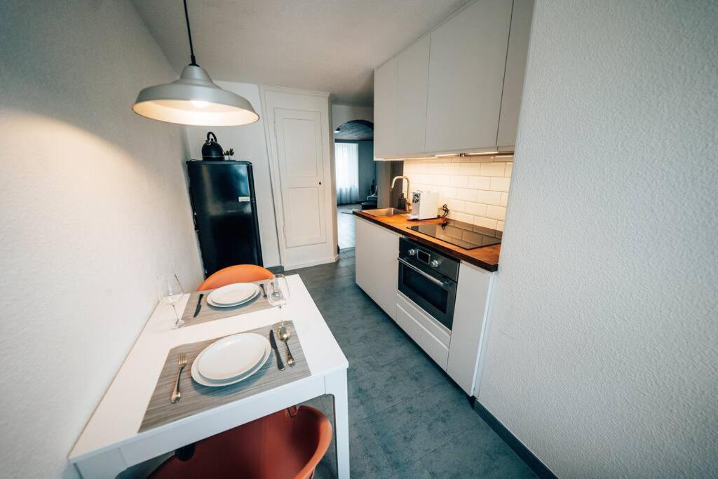 One-Bedroom Apartment photo 3