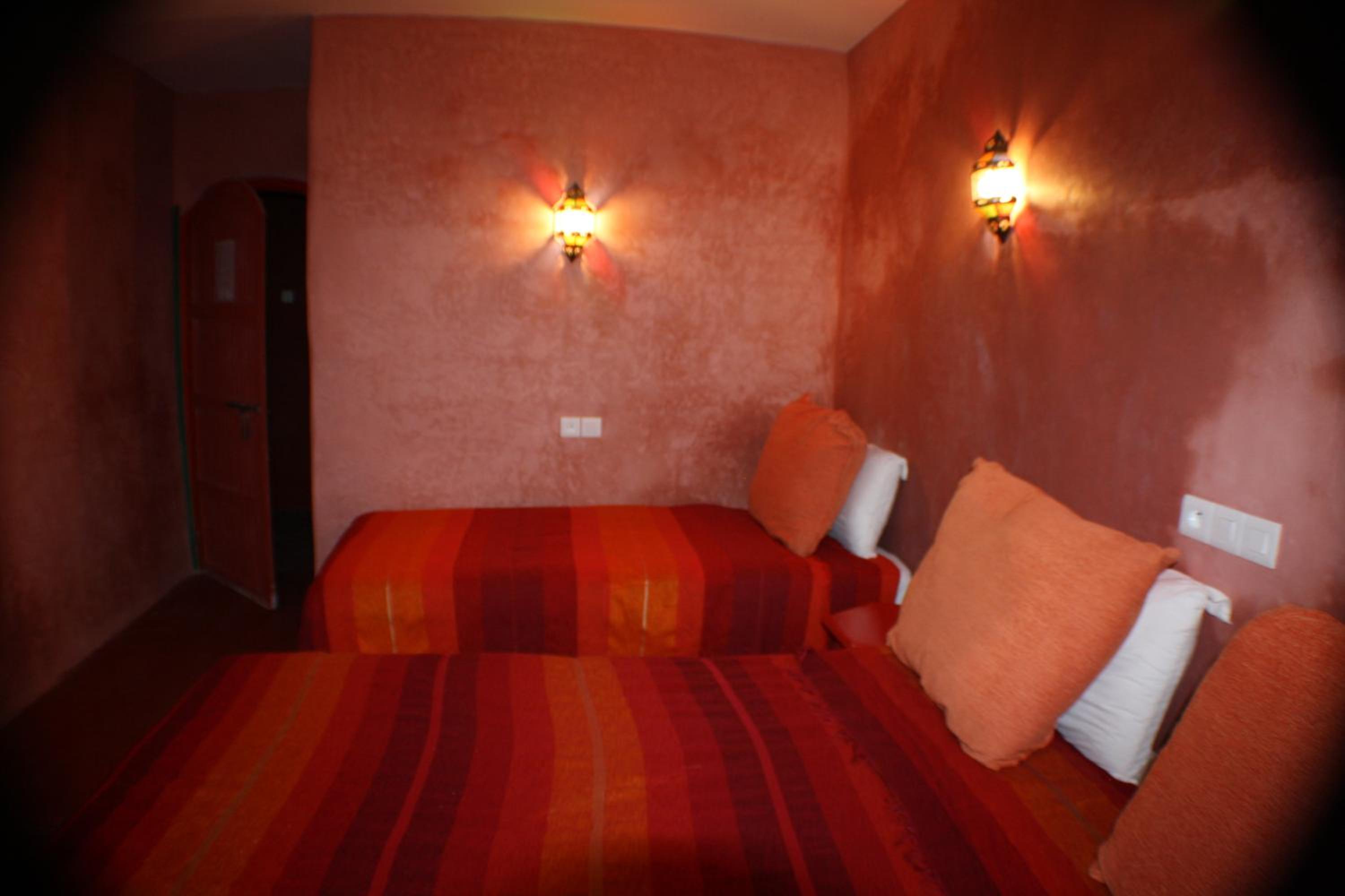 Quadruple Room - Photo 8
