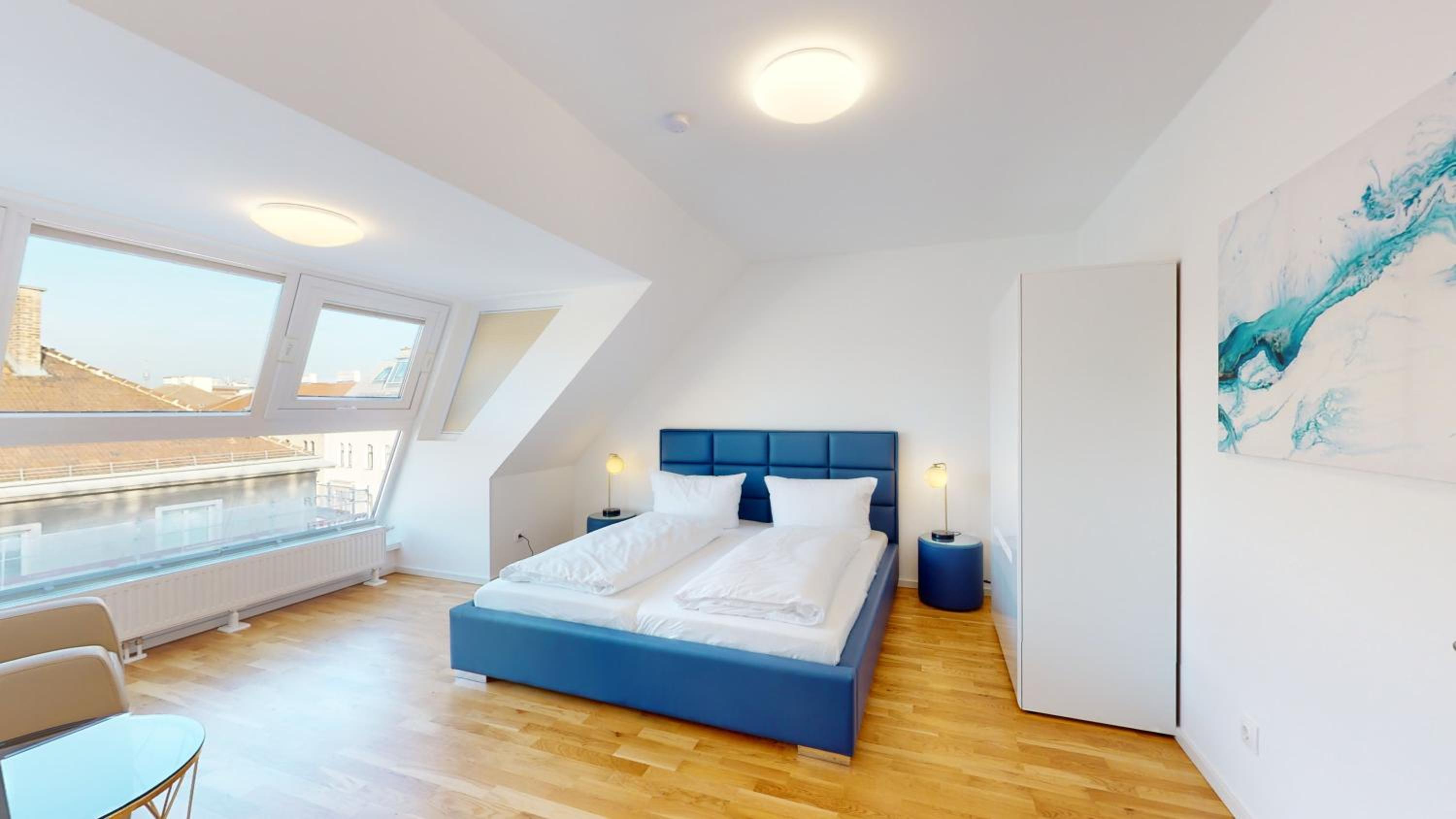 Superior One-Bedroom Apartment