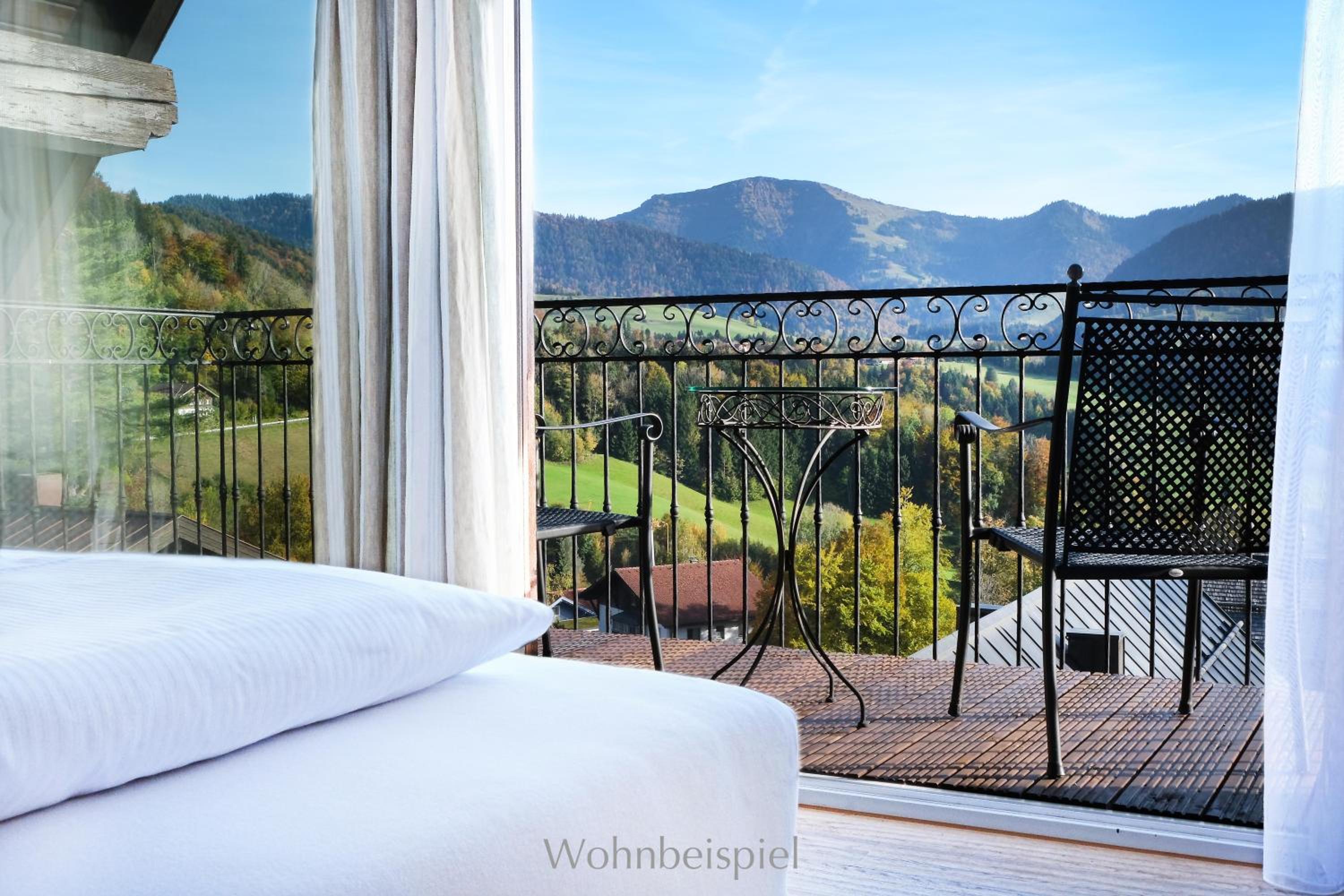Standard Suite - Photo 8