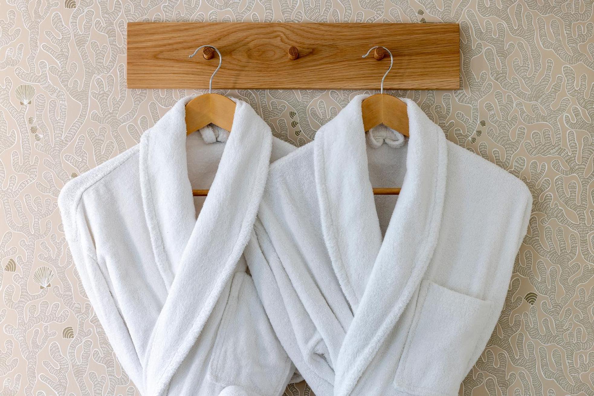 Classic Triple Room with SPA access thumbnail 6