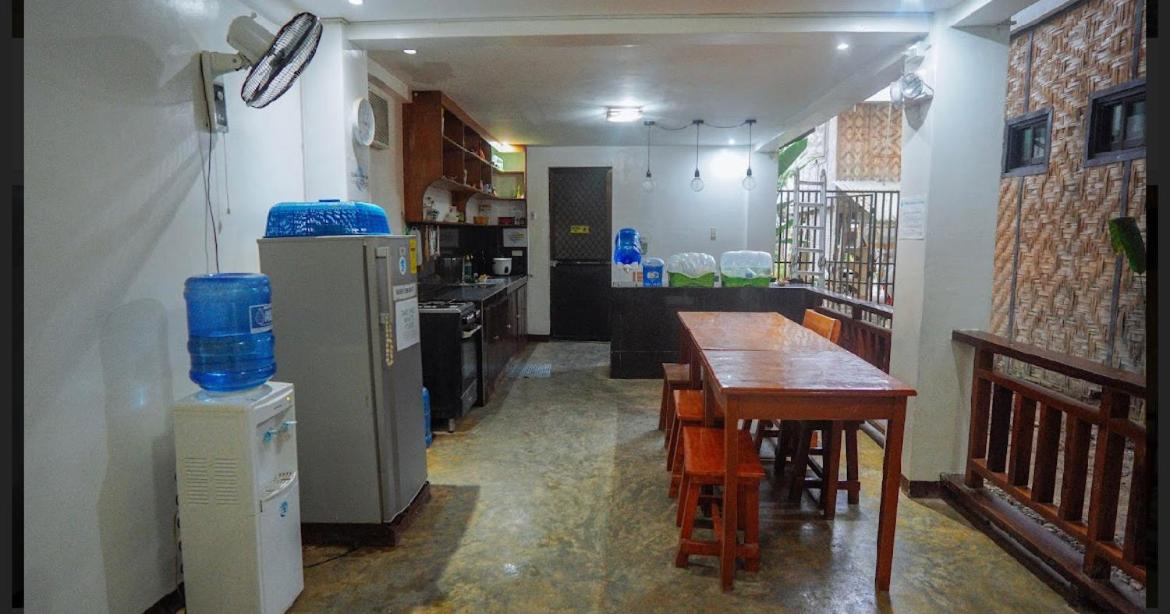 Budget Single Room - Photo 8