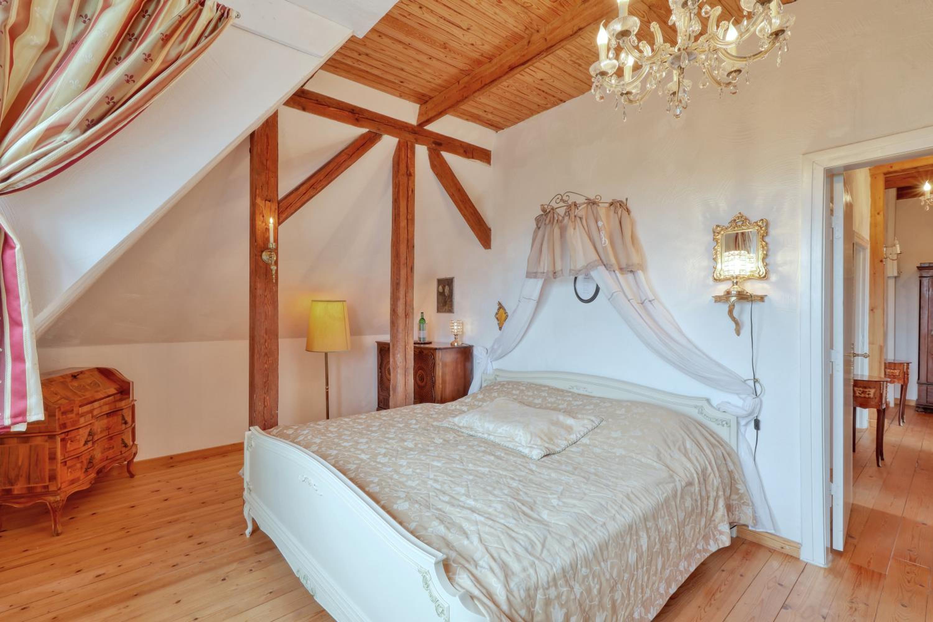 Duplex Apartment - Photo 16
